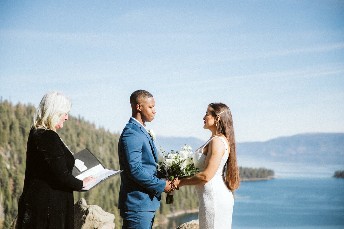 AJ Photography Armando Nevarez Lake Tahoe Elopement Photographer  Emotive Documentary5 (8)