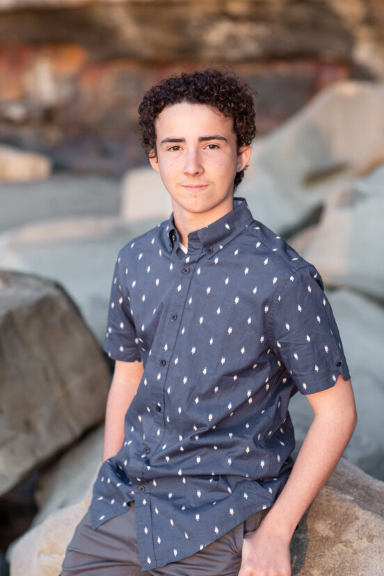 teen-portrait-sitting-on-rock-la-jolla-san-diego