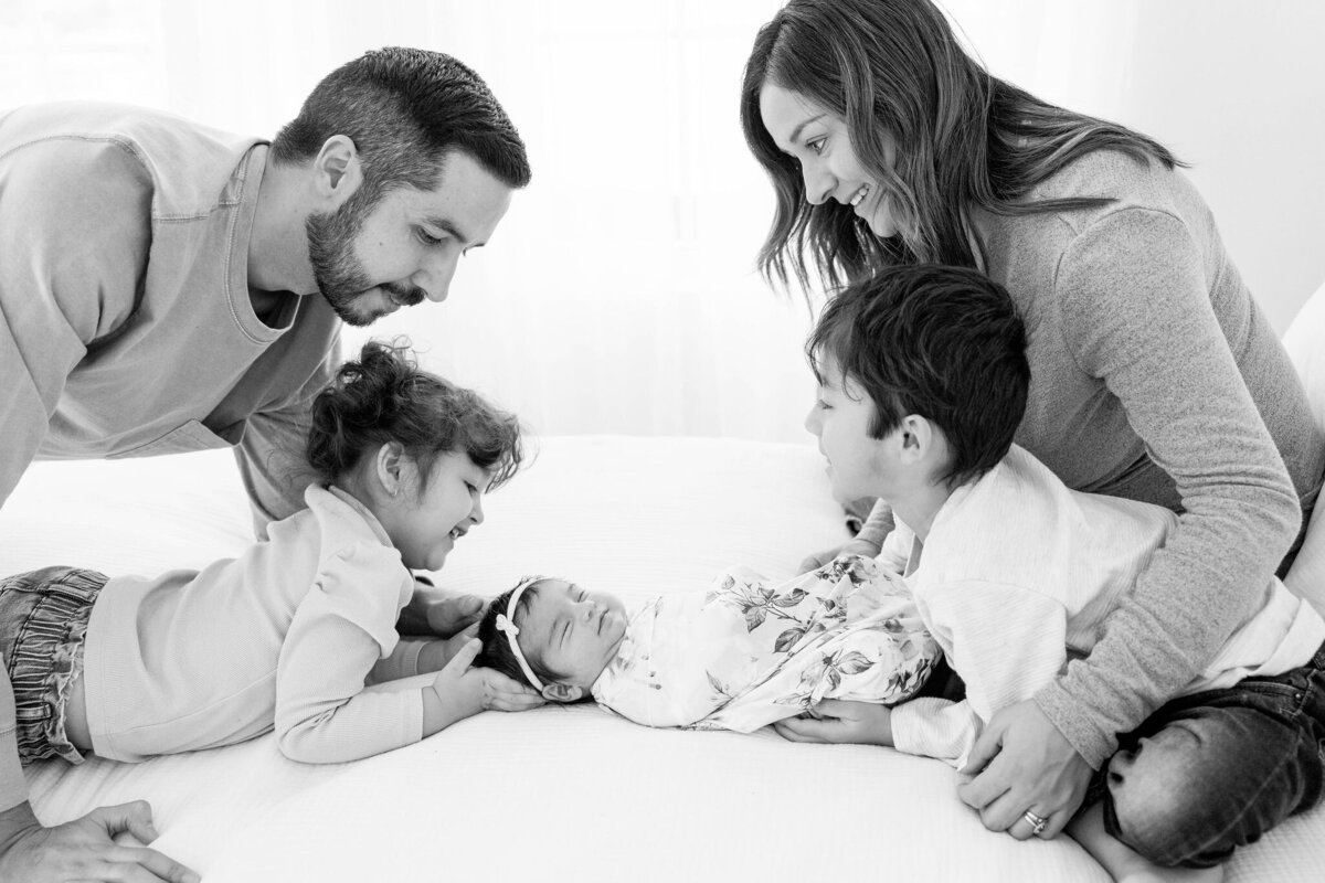 natural-light-newborn-session-austin (1)