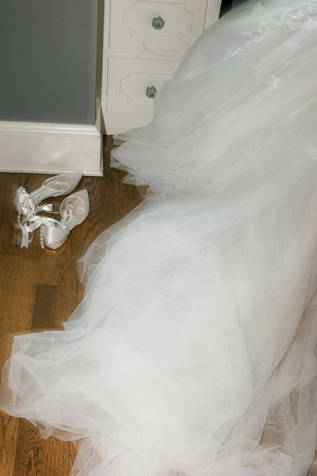 unscripted-unposed-editorial-fashion-wedding-photographer-NYC 58