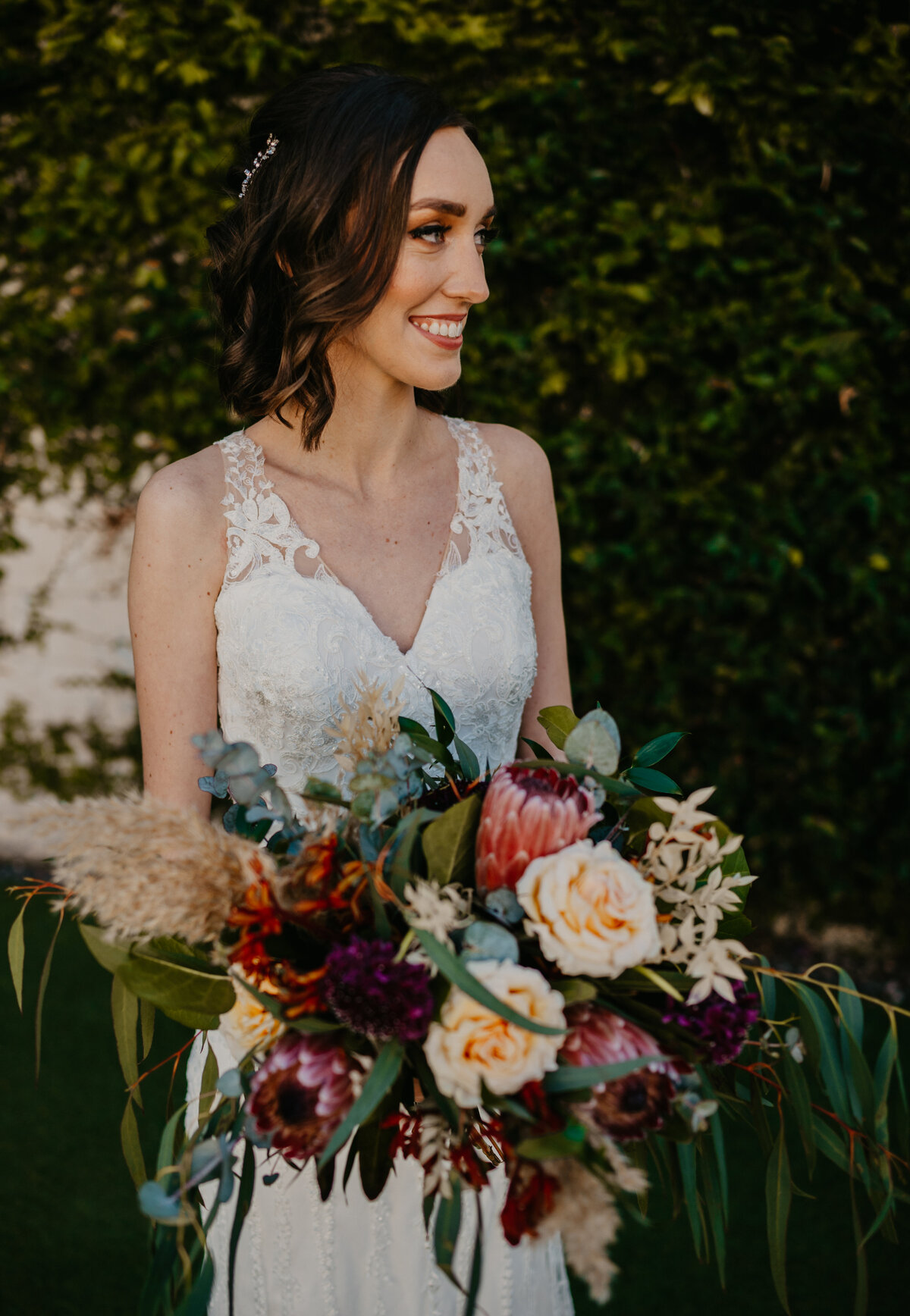mariah-lacy-photo-tampa-elope-green-bench-chantilly-chic-celebrations-1