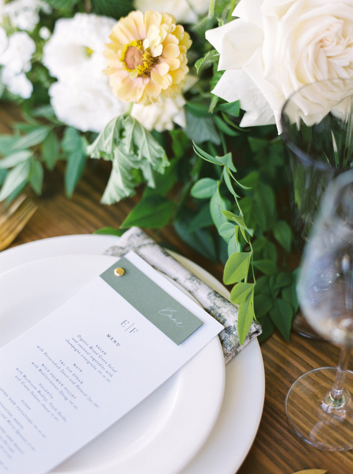 the-orchard-wedding-photos-by-the-tenneys-photography-in-hood-river-oregon-11