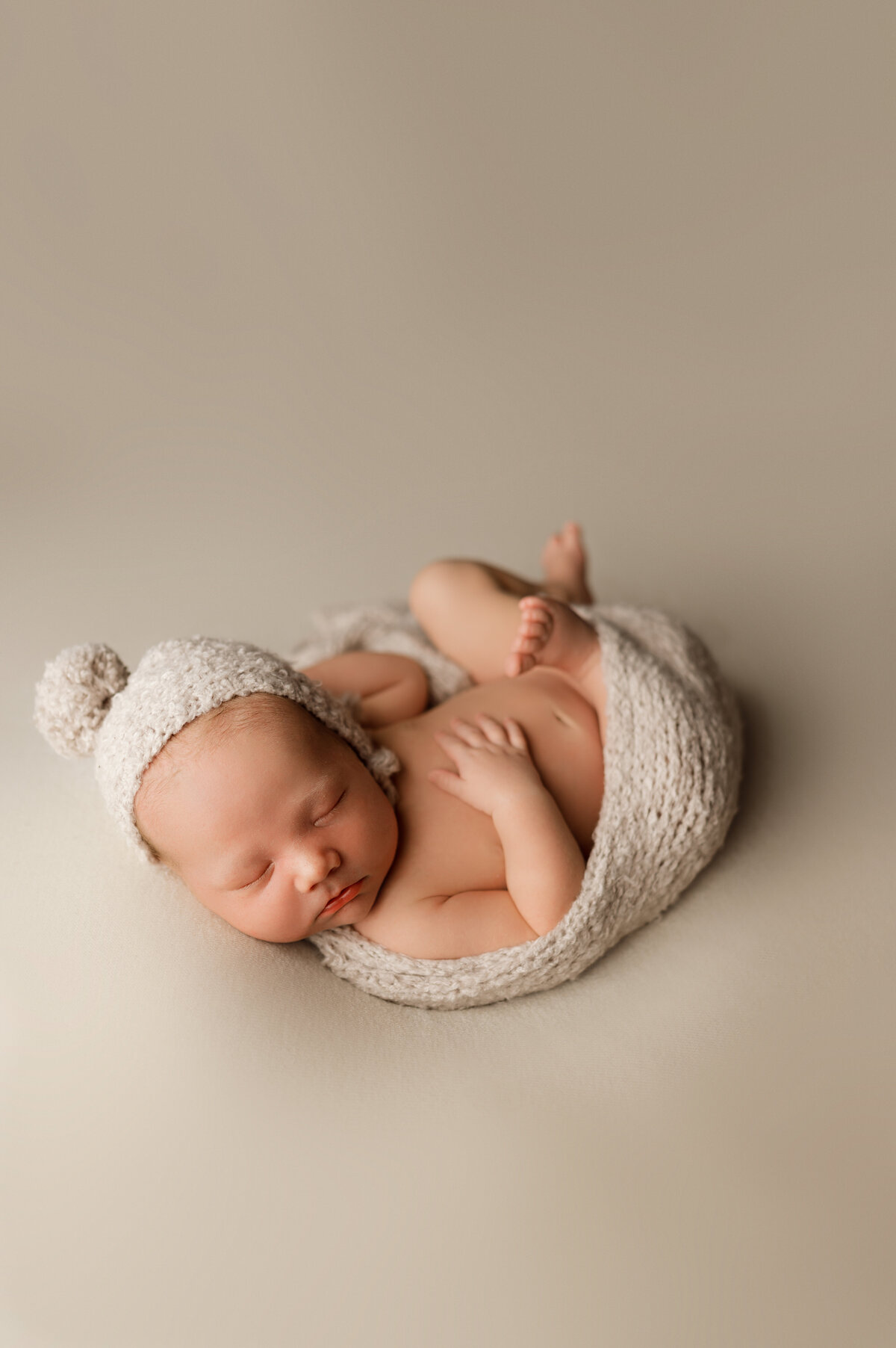 newborn neutral session