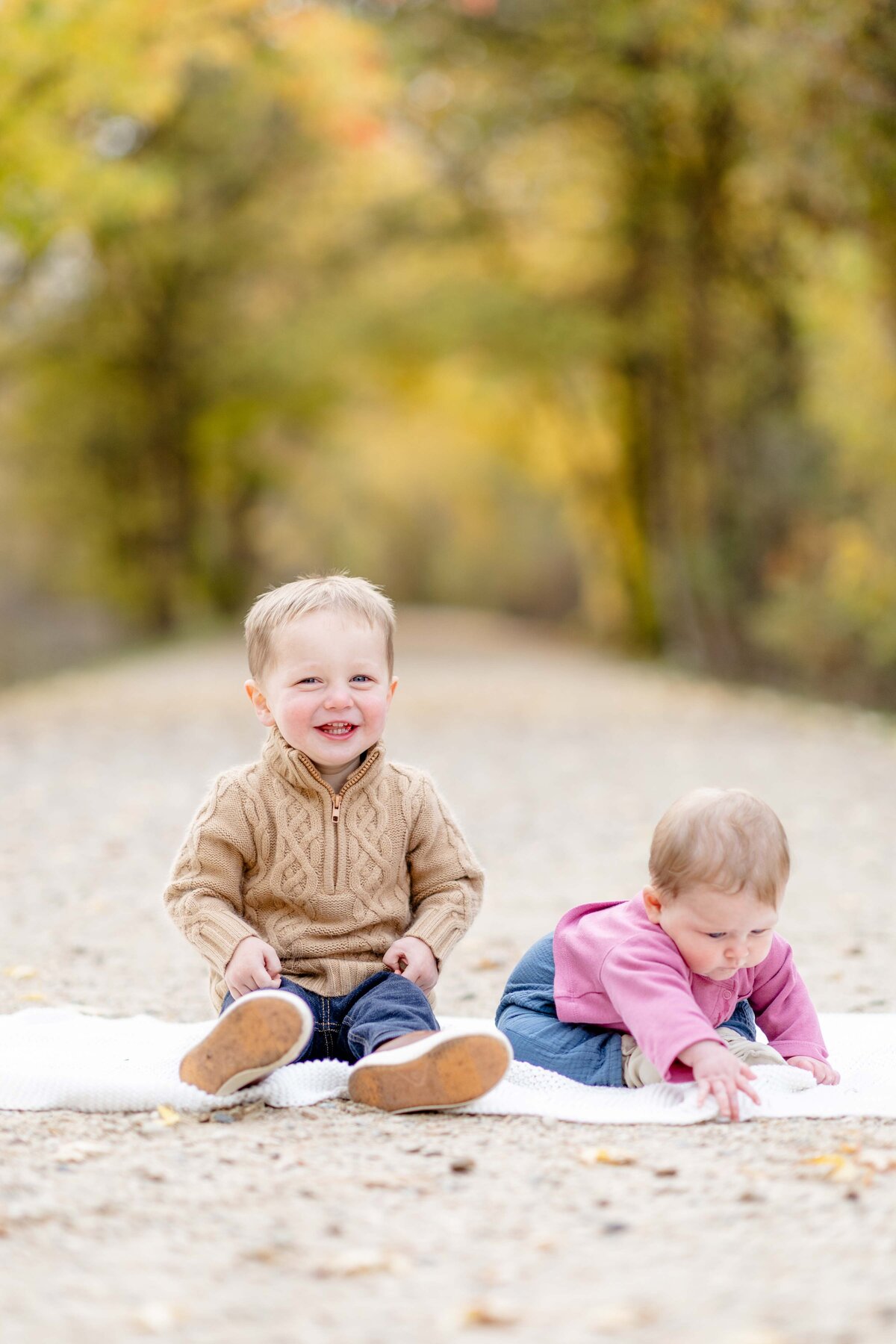 Boise-ID-fall-mini-session-Magnolia-and-Grace-Photography-Co-Merrill-Park-SaraB# (1)-15