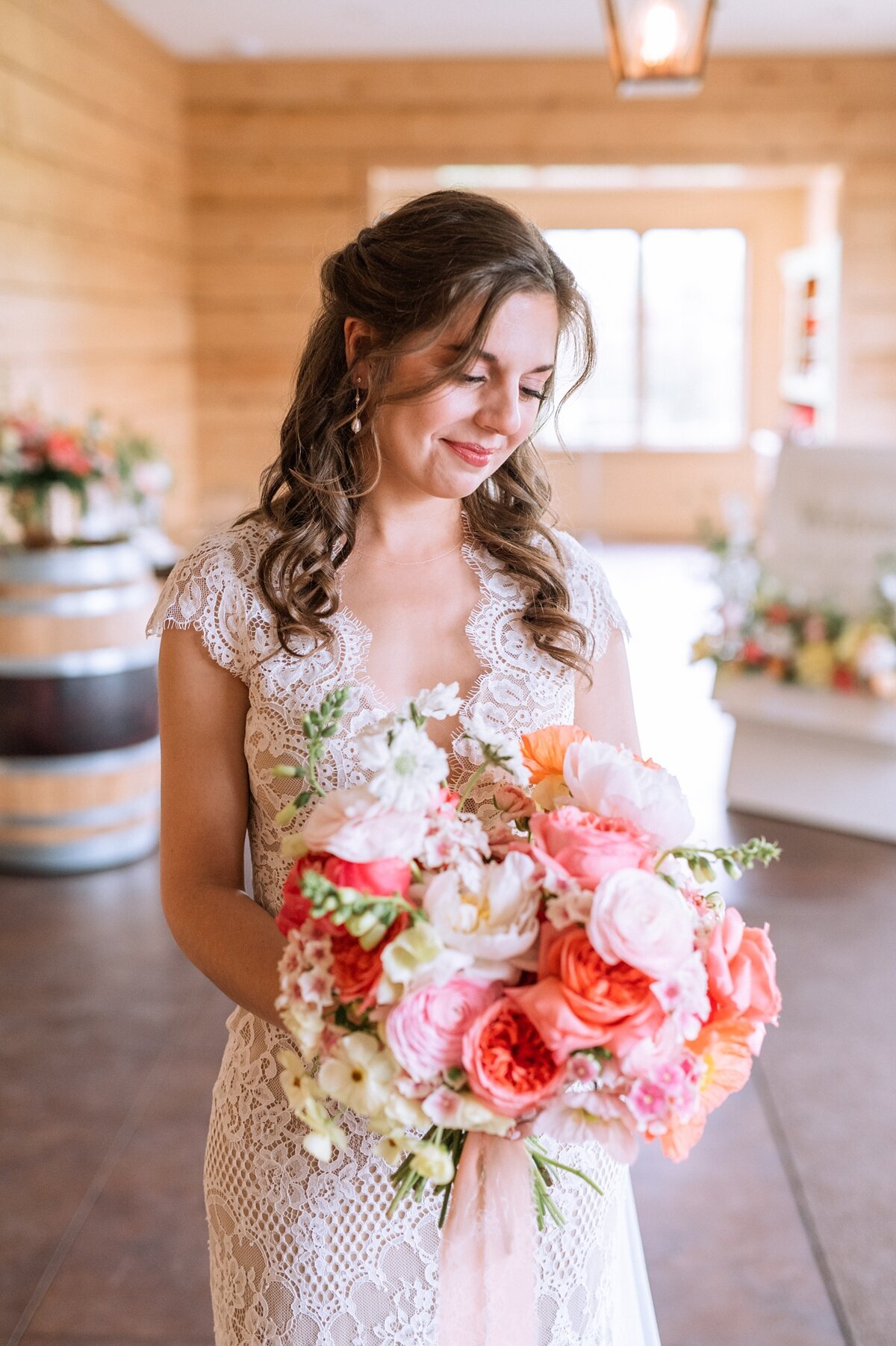 DSC_7824_Heather-Dodge-Photo-King-Family-Vineyard-Wedding-Florist-Gossamer-Floral-Designer