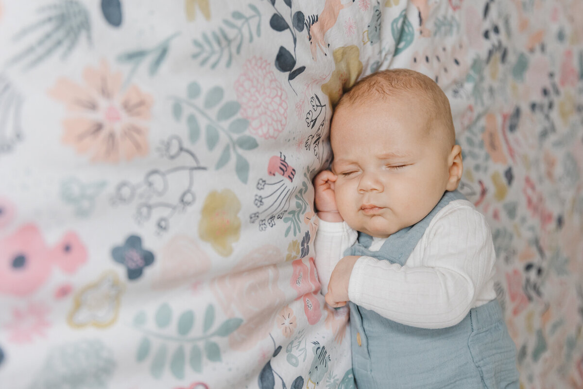 Toronto-Newborn-Photography-in-home-25