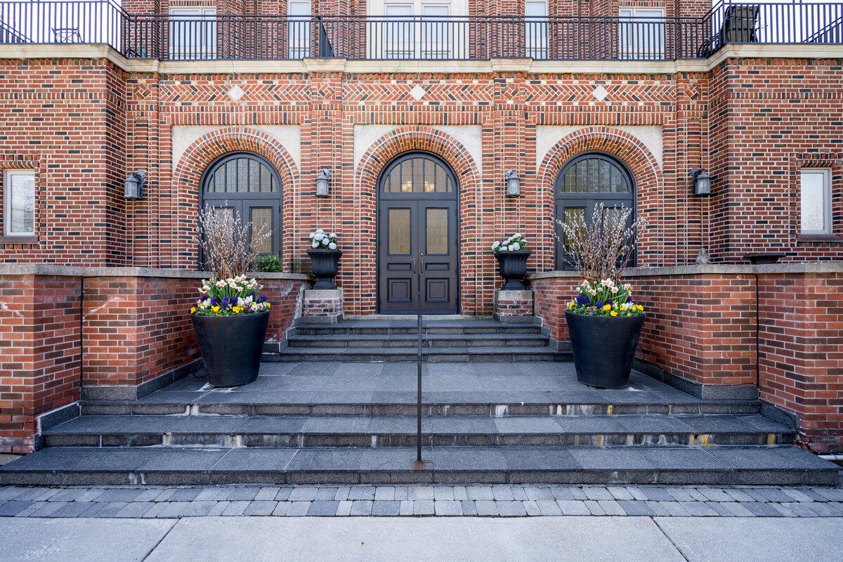 007_Exterior Front