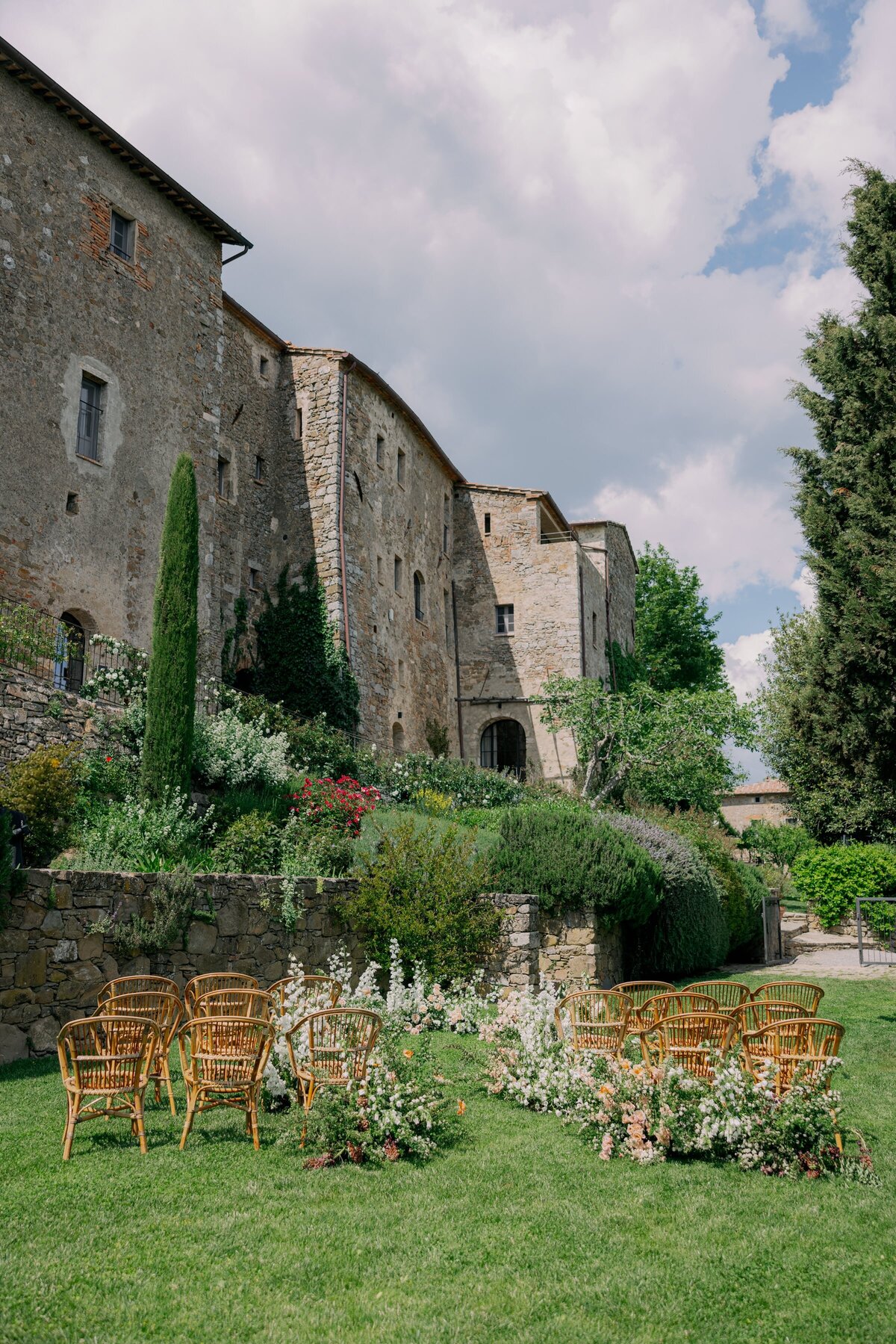 monteverdi-tuscany-wedding-larisa-shorina-destination-luxury-photography-54
