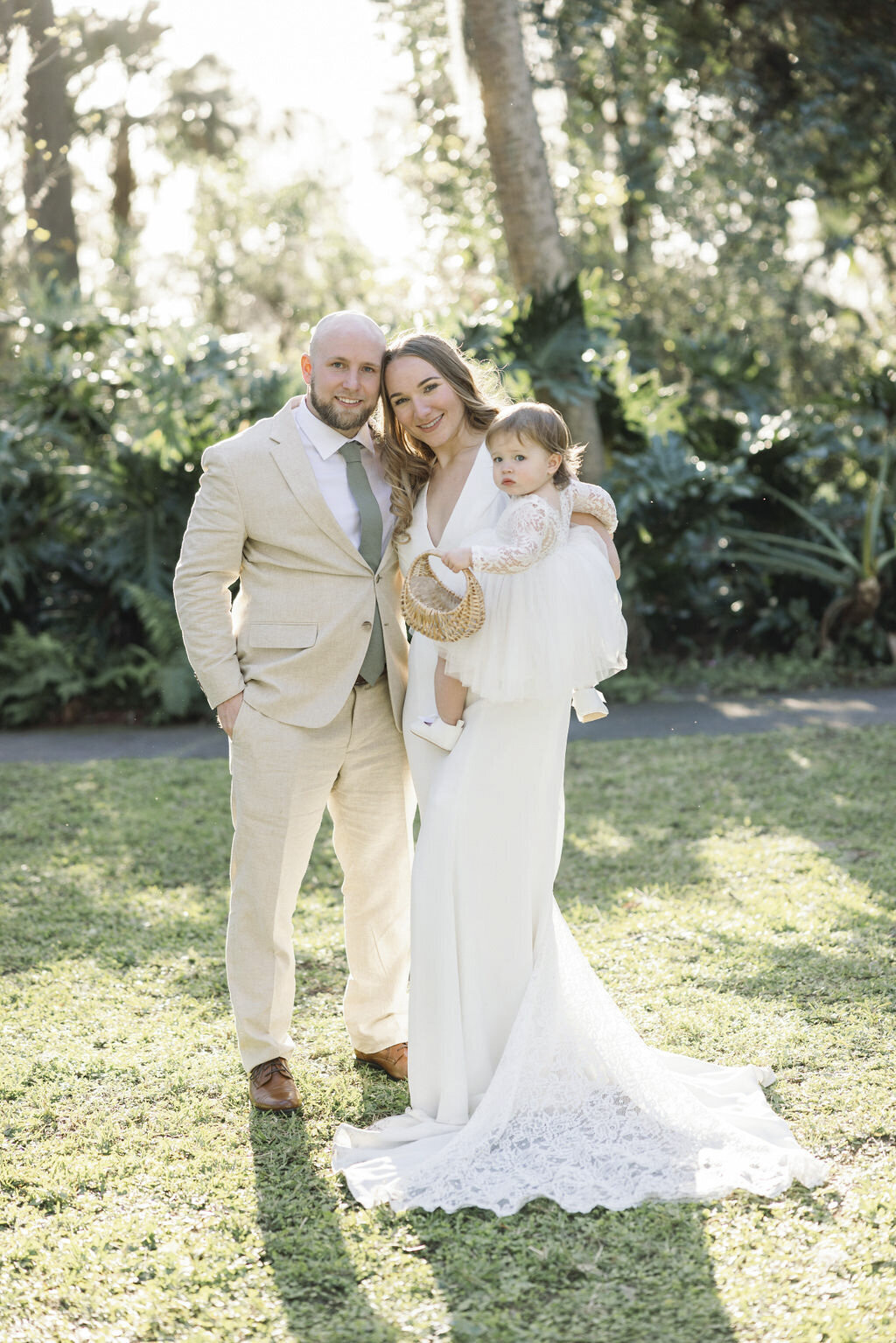 354 - Ashley&Cameron-HundredsofMoments-Portraits4438-240224-230