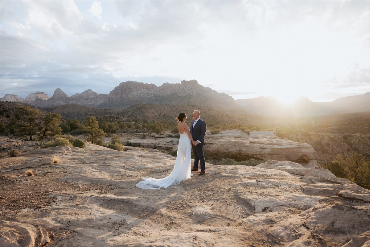 Zion Elopement - Becca Photo
