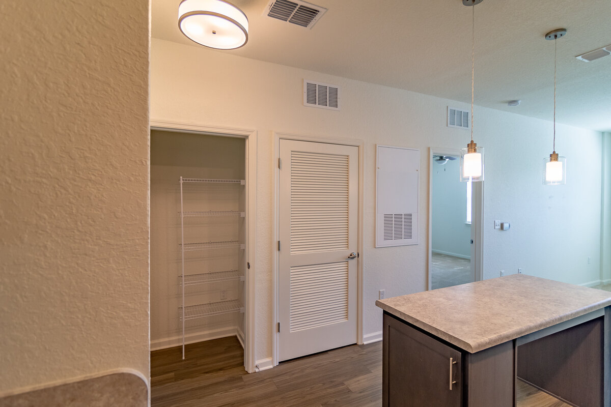 042324ROCHESTERPARK-104