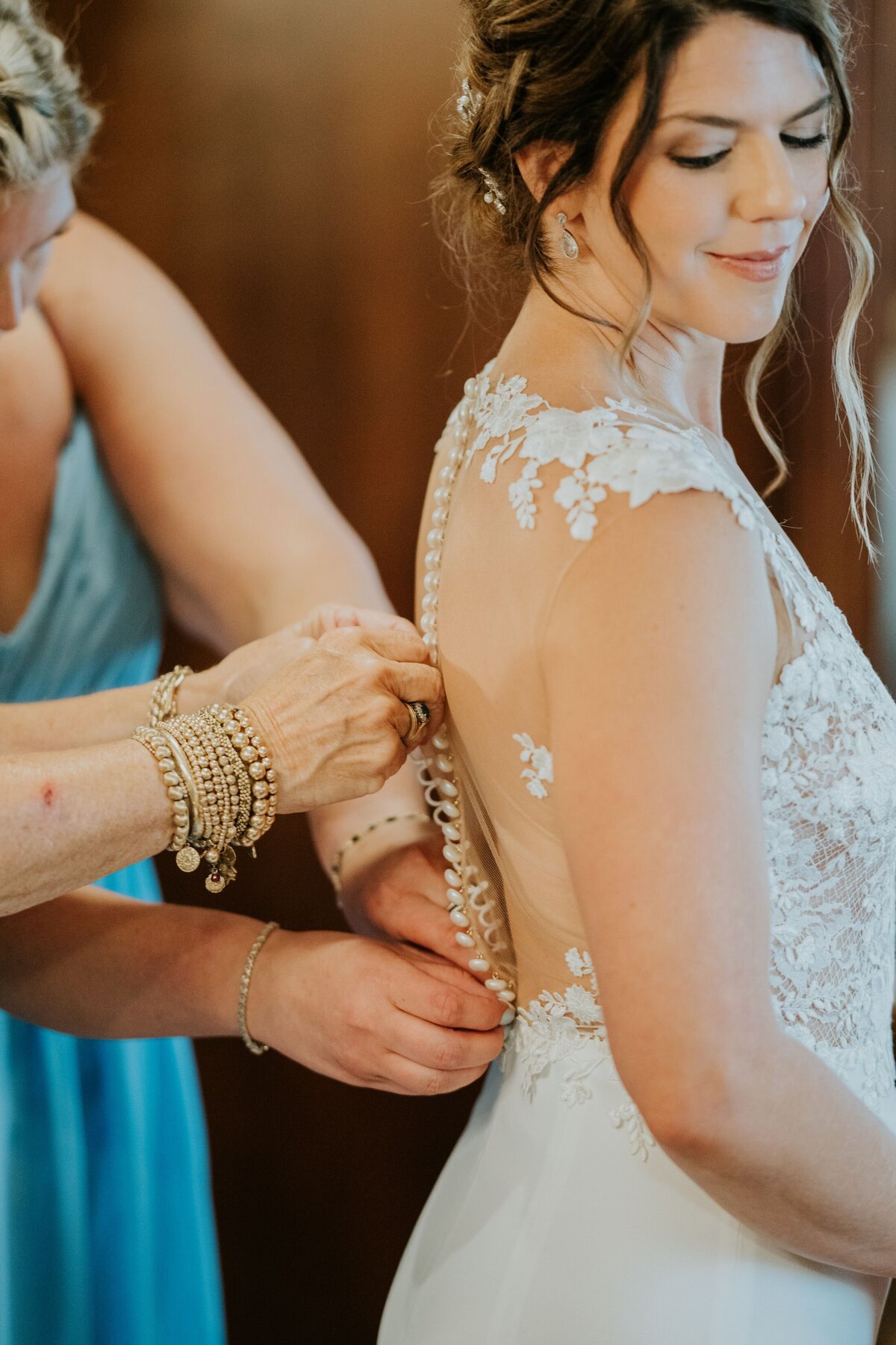 bride and mom