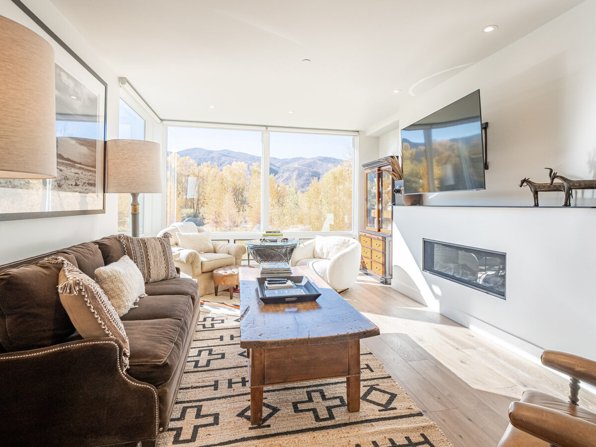 MLS - 22858 Two Rivers Road-13