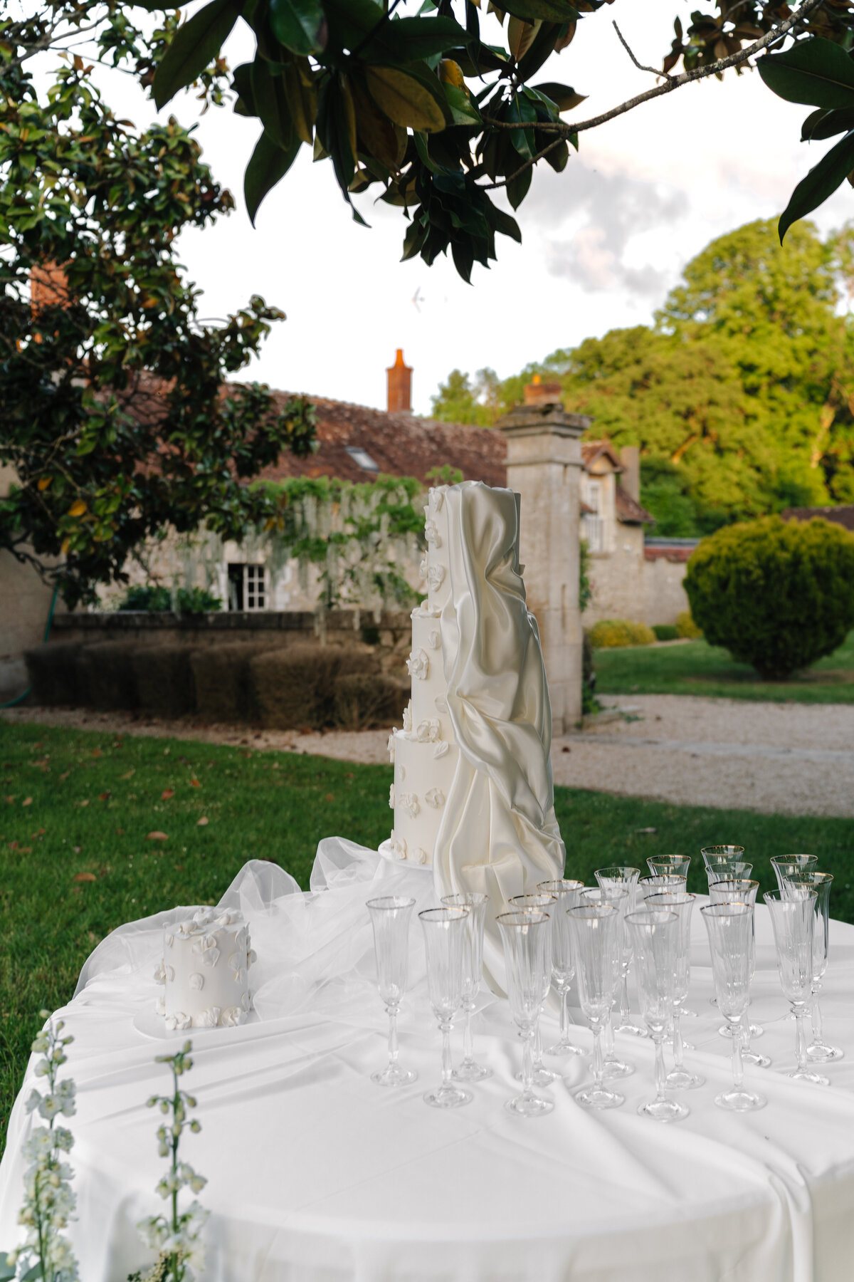 aurore poupon photographe chateau courcelles le roy weddingcollectionvenues wedding photographer shooting inspiration-14