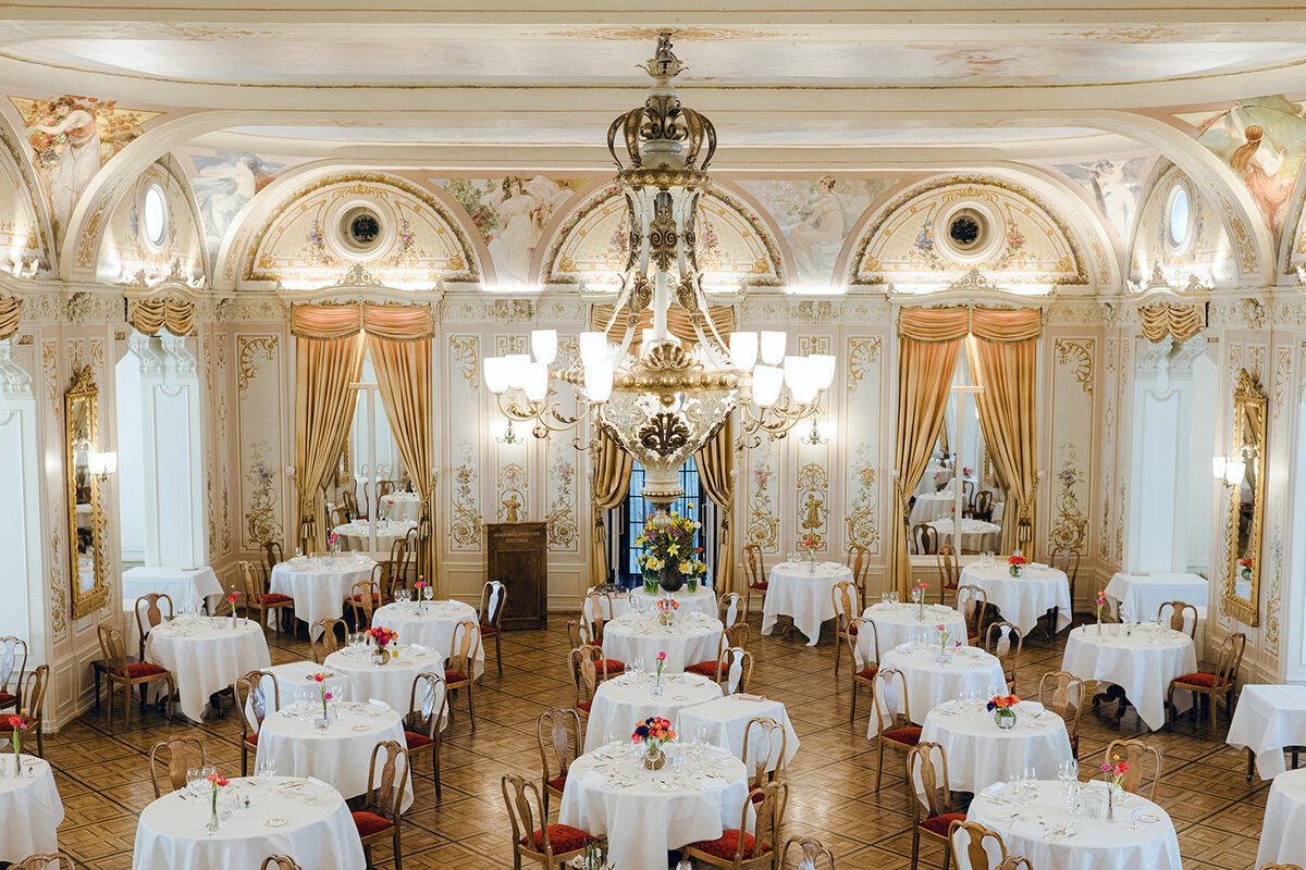 Powers_Wilson_Switzerland_Wedding_VenueDetails_TaraHodgesPhotography080