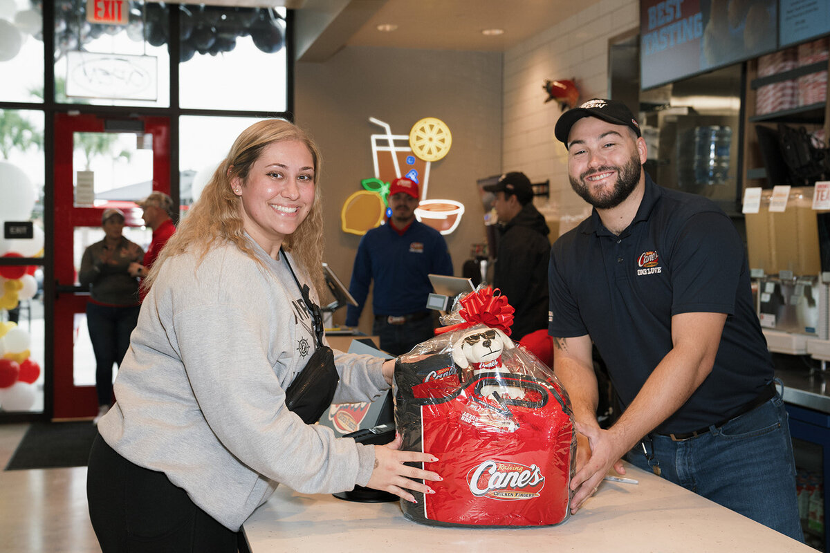 LaurenSchoepferPhotography_RaisingCanesLutzGrandOpening-57_websize