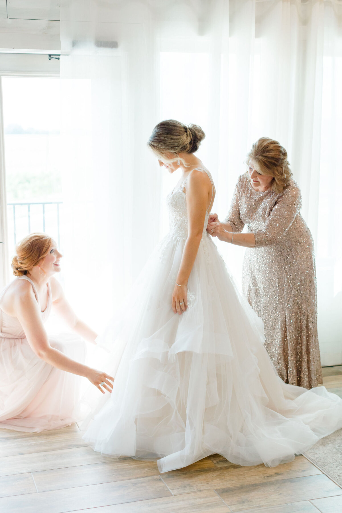 summer-natural-blush-weinberg-college-station-texas-wedding-6