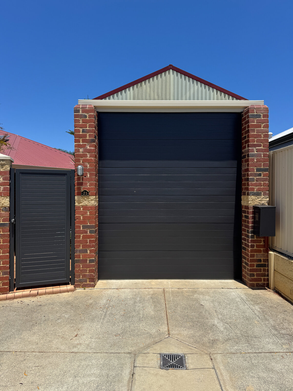 Handyman Dawesville Garage Door Repaint after vertical