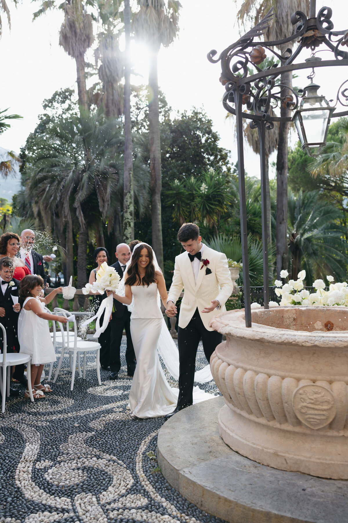 Cacie_Carroll@CacieCarrollPhotography_KriziaandNick_WeddingDayatVillaDurazzo_SantaMargheritaItaly-1183