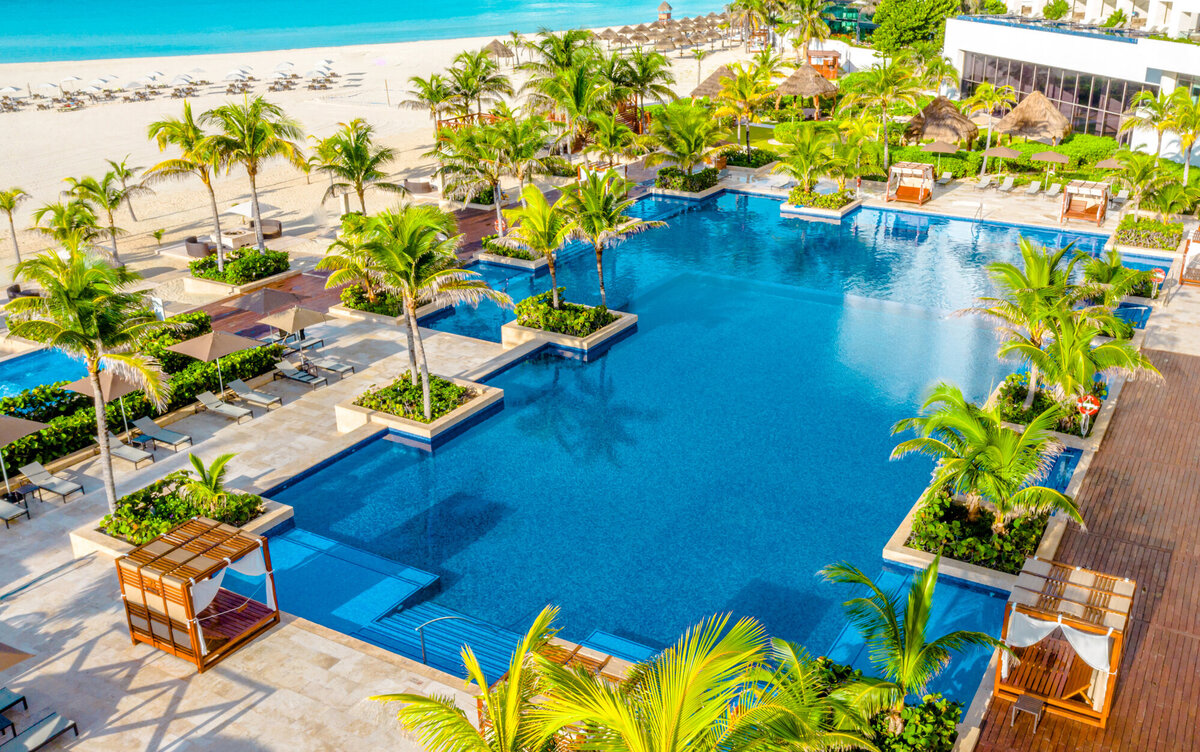 Hyatt Ziva Cancun Main Pool