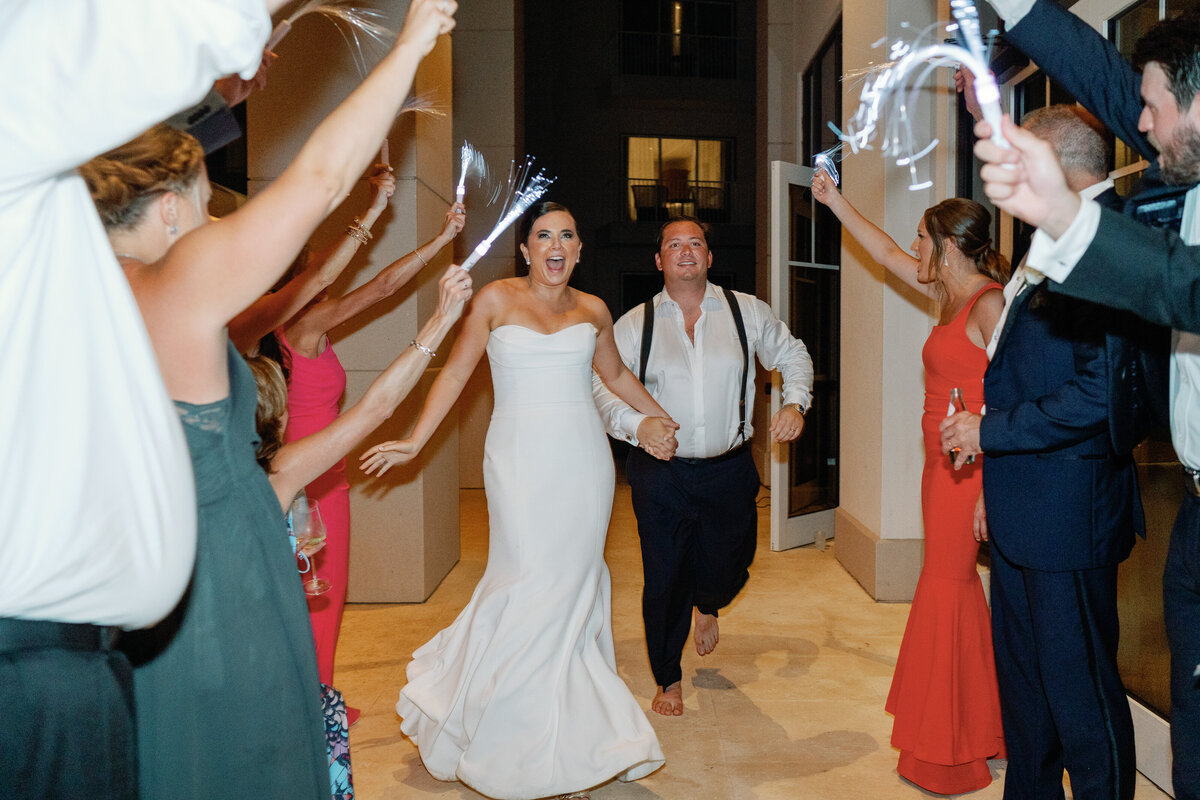 Hayley+Zach_Wedding_SNEAK_FoxtailCo_-1188