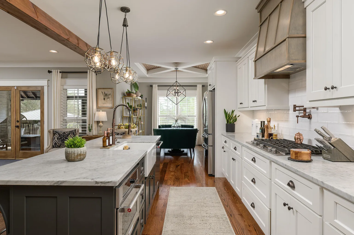 13 Kitchen