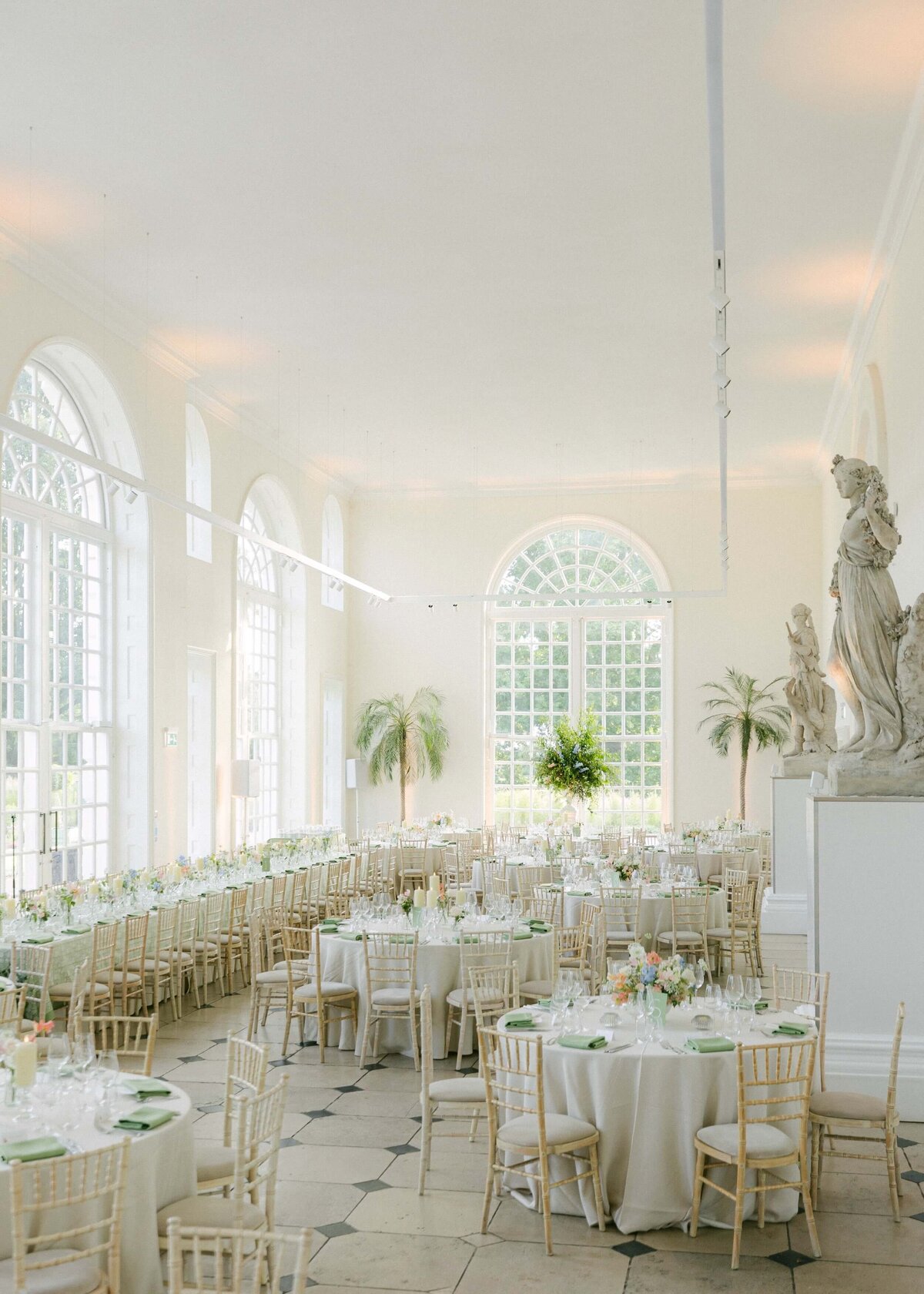 Anna-Vish-Wedding-Kew-Gardens-Chloe-Lowe-Photography-463