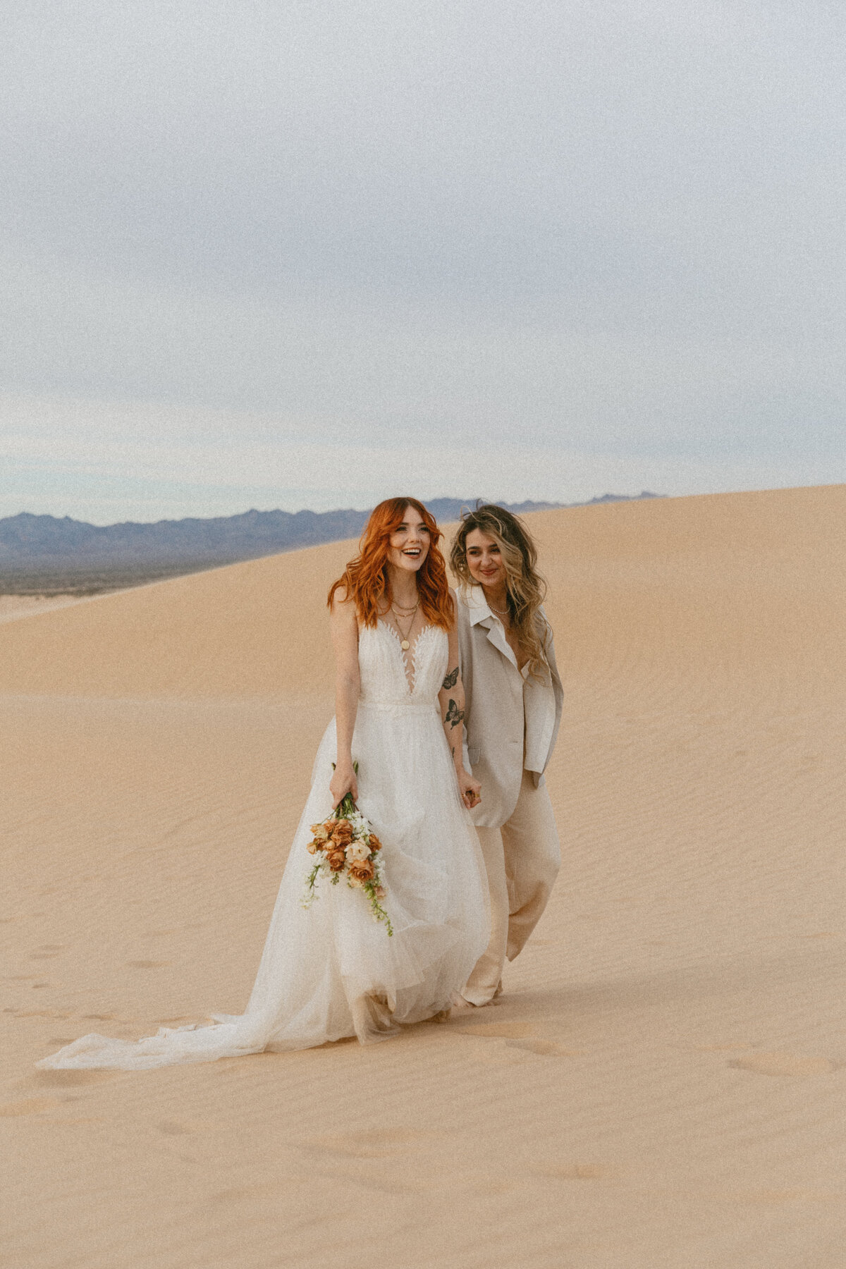 sand-dunes-glamis-california-elopement-photographer-couples-dana-maruna-photo-1