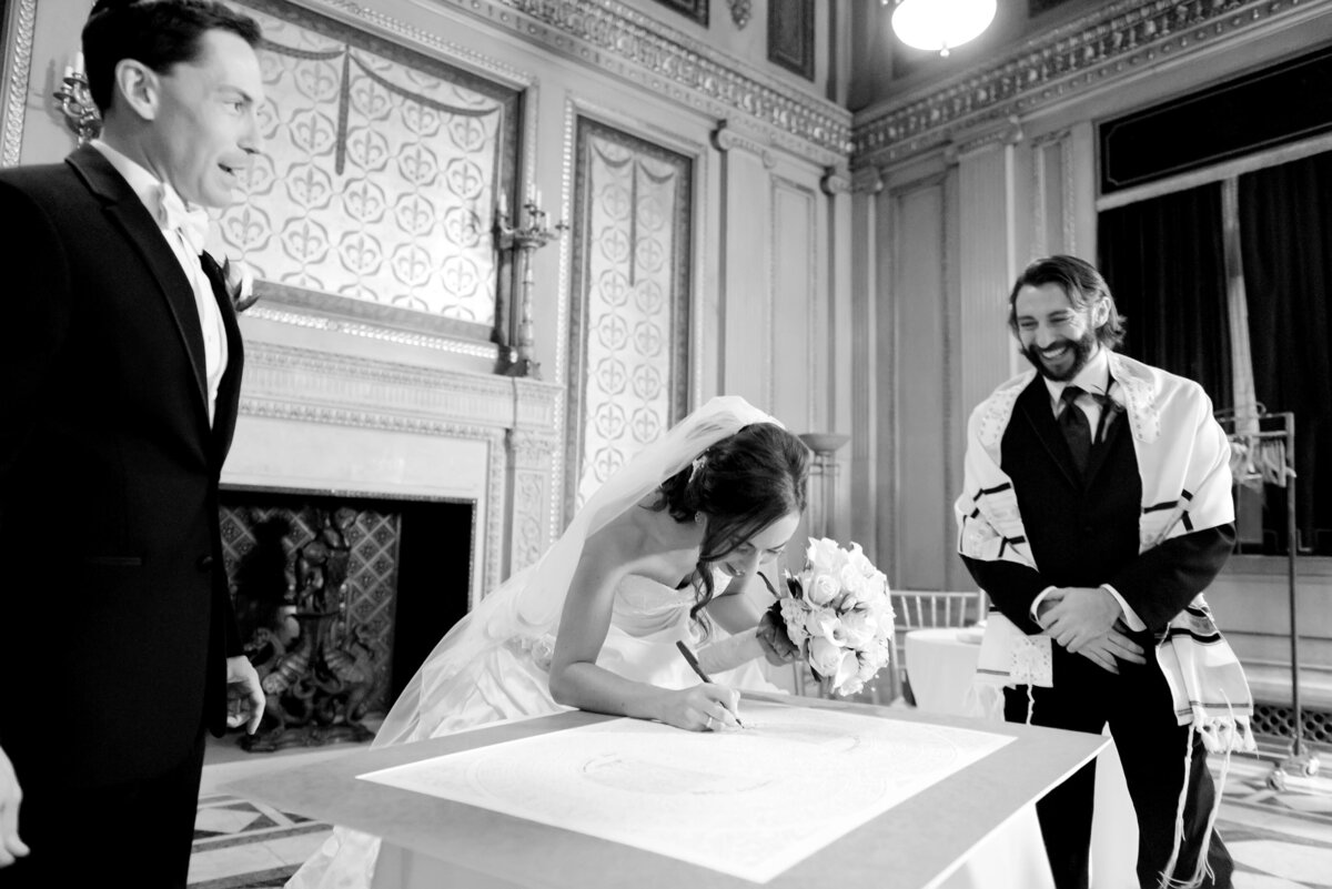 signing ketubah in founders toom carnegie museum