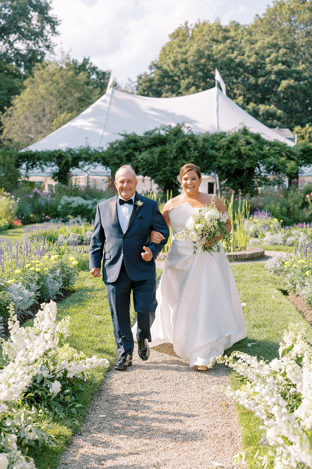Glen Magna Farms Wedding Photos-By Halie Wedding Photography-CR20230805-PREVIEW-74