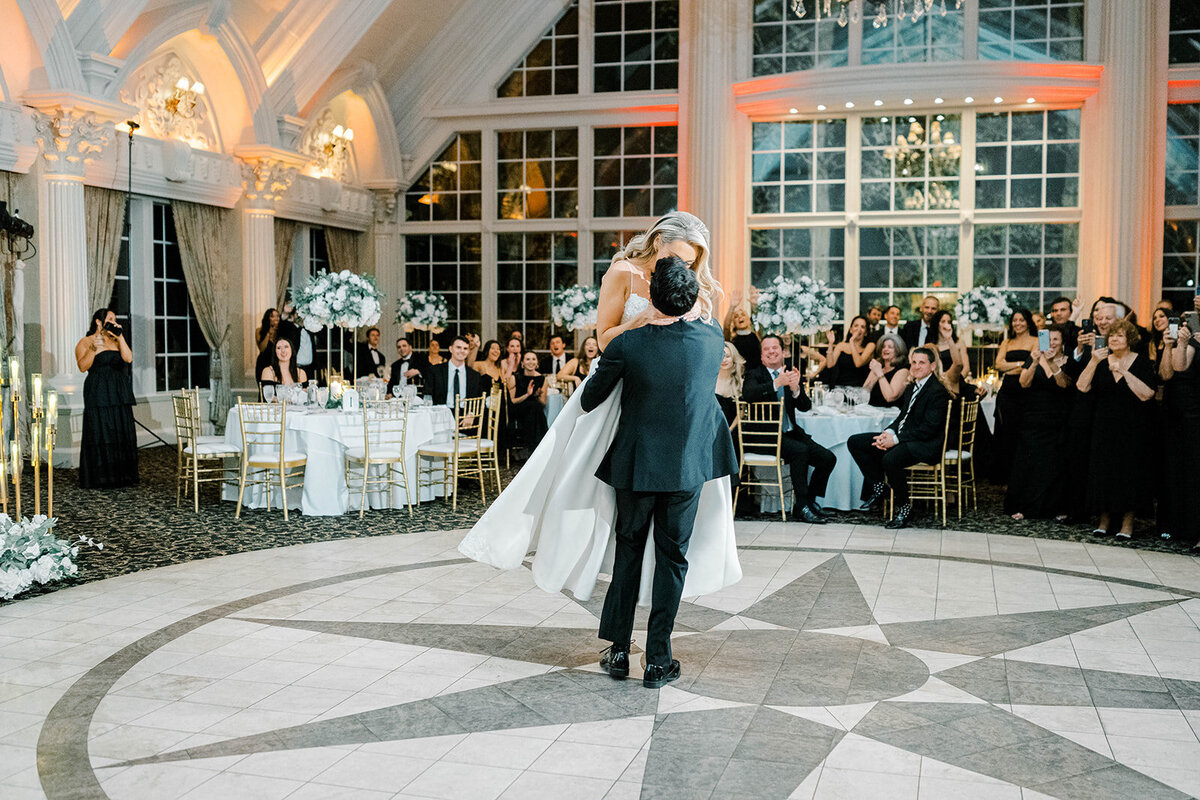 Ashford_Estate_Brooke_and_Kyle_Morgan_Taylor_artistry_Sneak-234