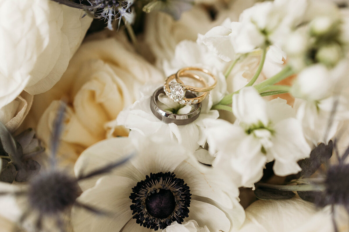 Saint Clair Inn Wedding Details Michigan Photographer K. E. Rogers Photography-44