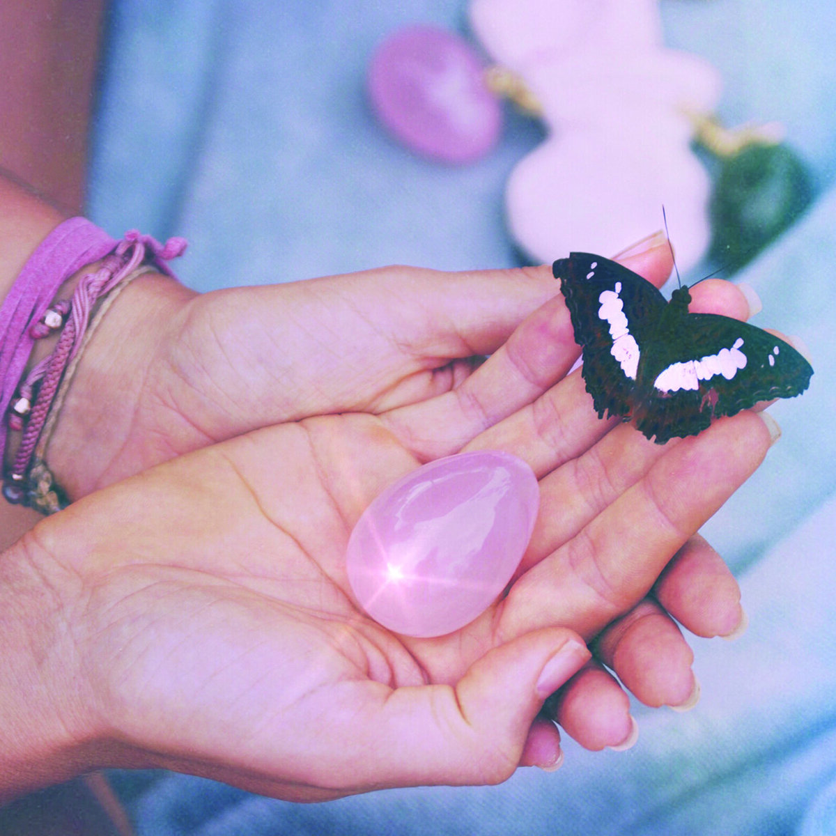 Star-Rose-Quartz-Yoni-Egg-Yoni-Crystals