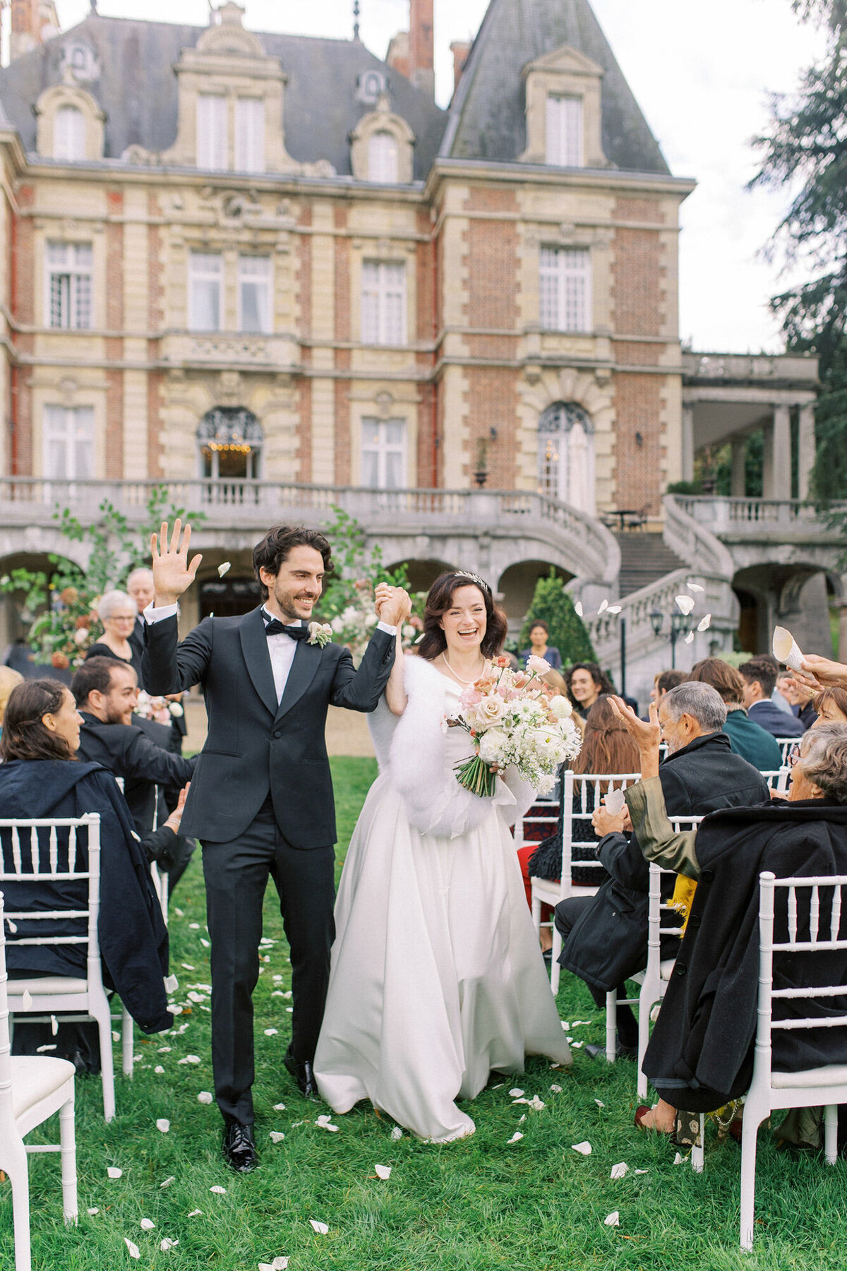 Maïlys Fortune Photography Husband Wife Wedding Weddings Photography France Switzerland Italy Timeless Dreamy Imagery Bilingual French English Destination Weddings Destination Wedding Provence French Riviera Paris Lake Como Tuscany104