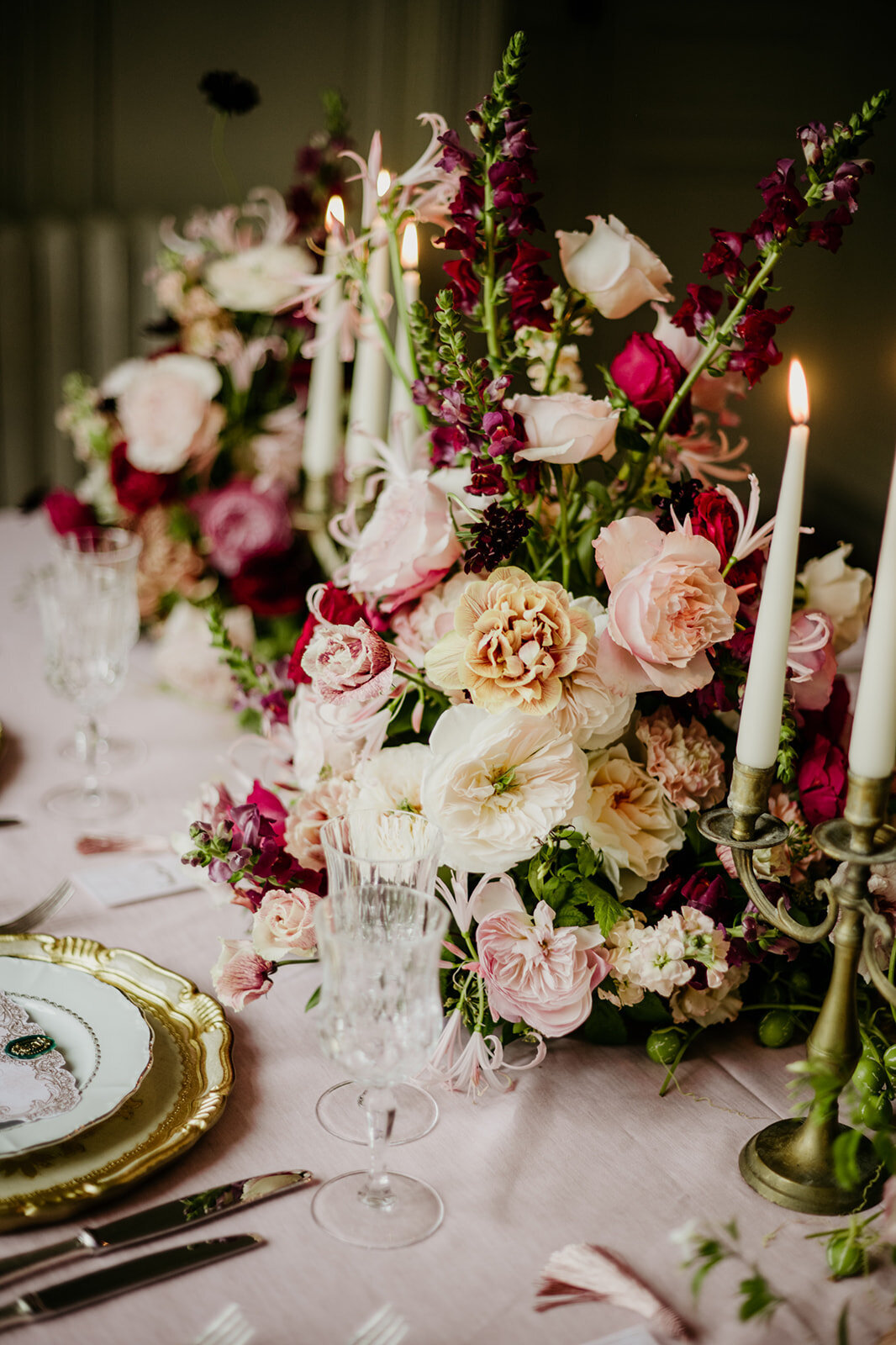 125France Chateau Luxury Elopement_Chateau de Courtomer Elopement_Adventure elopement photographer-5974