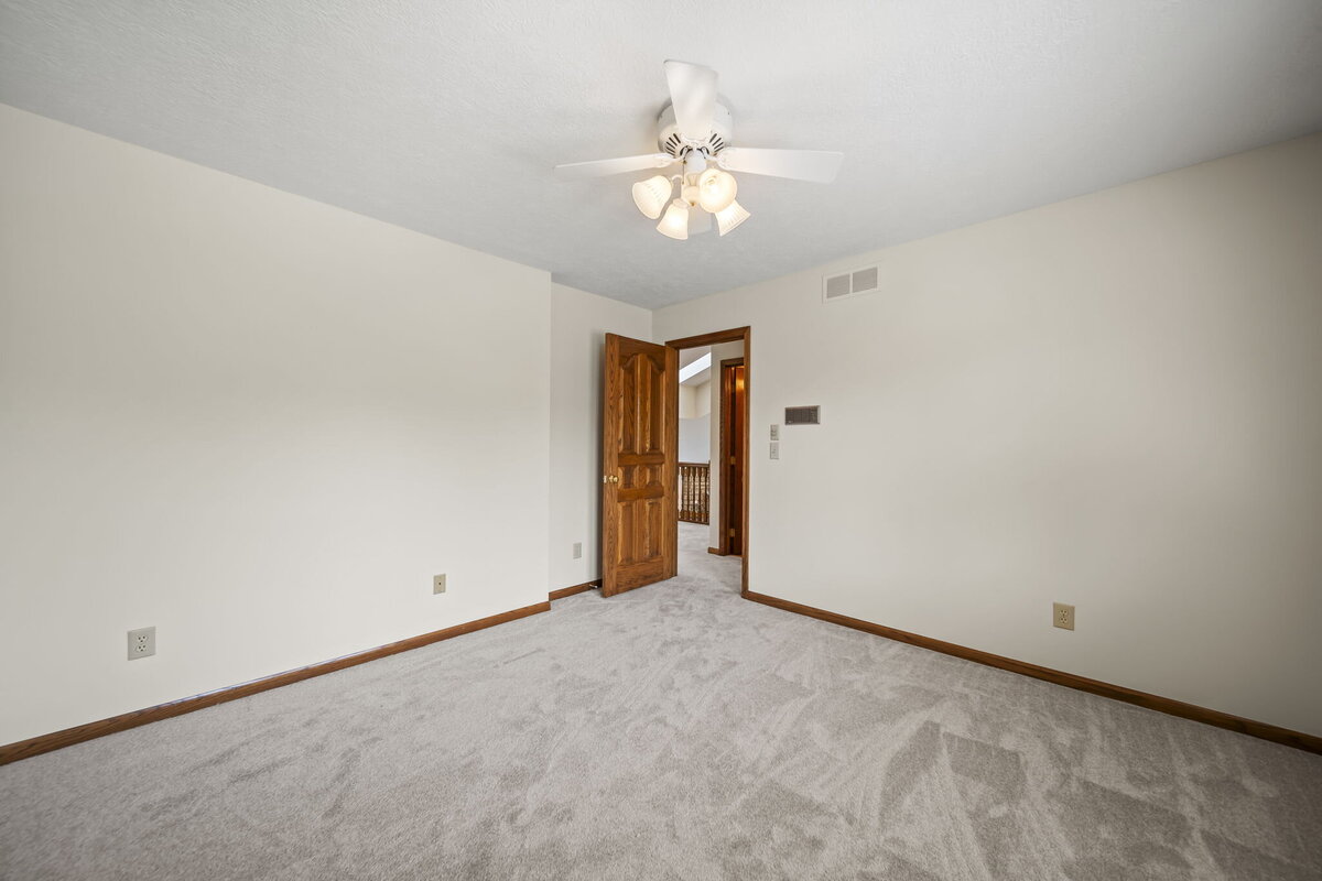 59-web-or-mls-A7405584