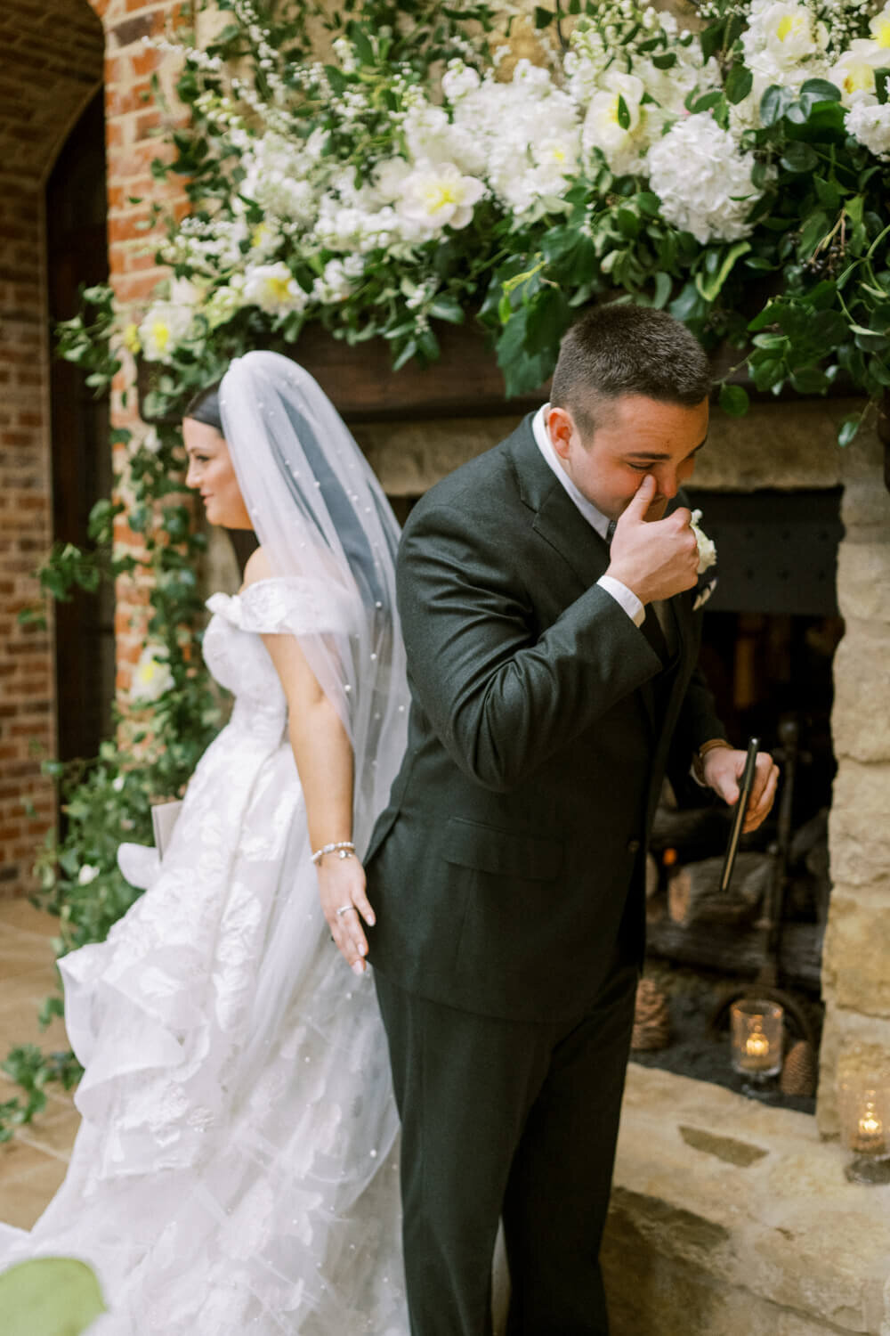emotional-first-look-between-bride-and-groom