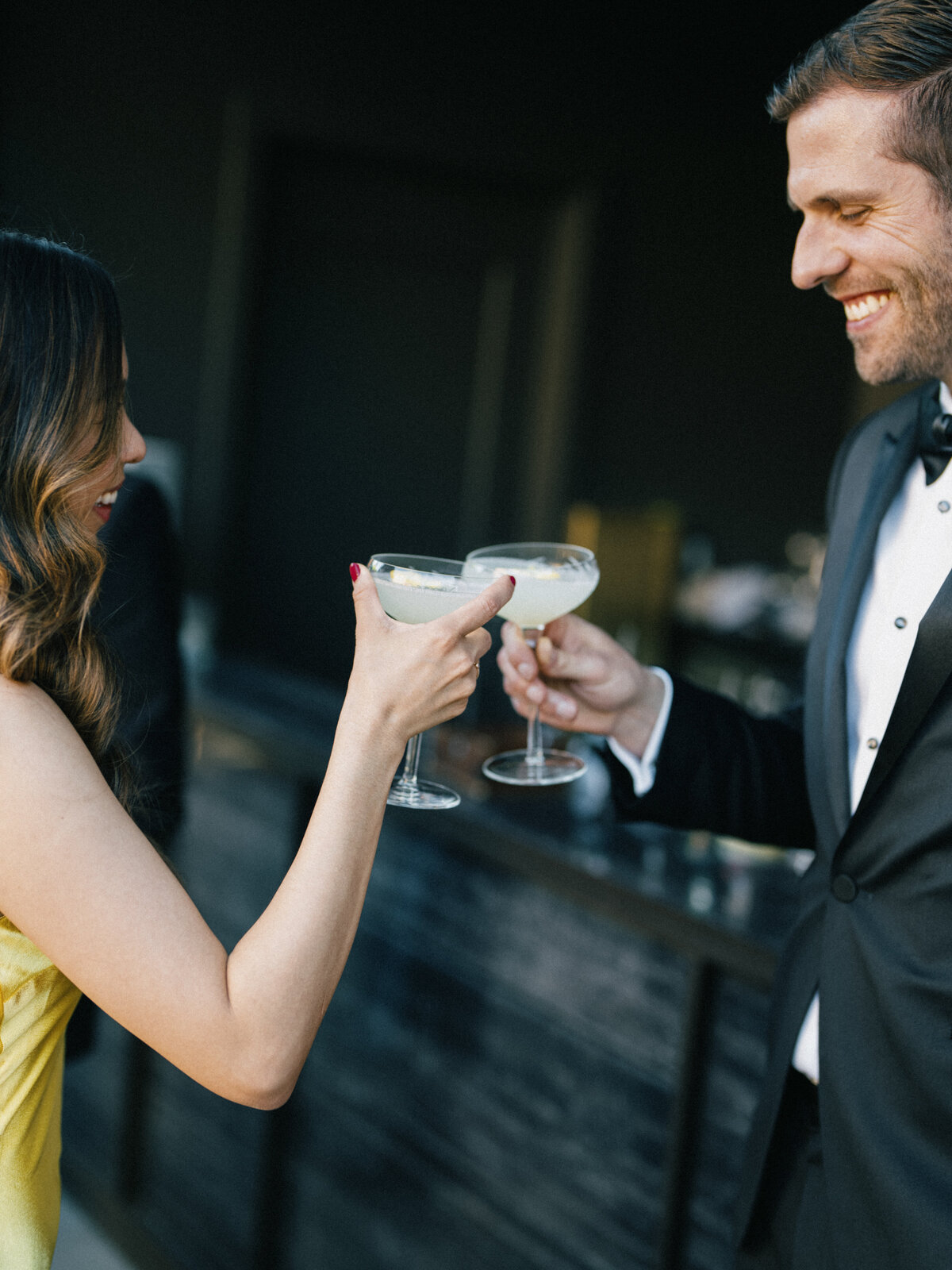 cocktail-toast-estate-yountville-napa-wedding-bar