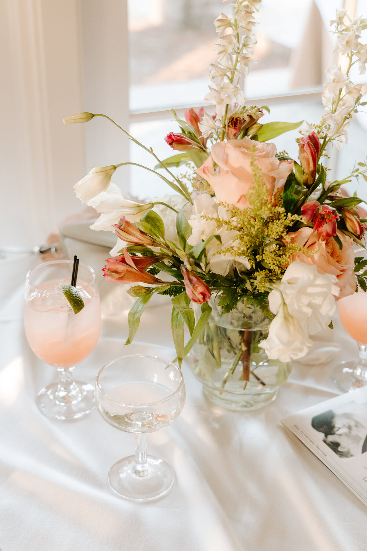 travel-wedding-photographer-nashville-florist