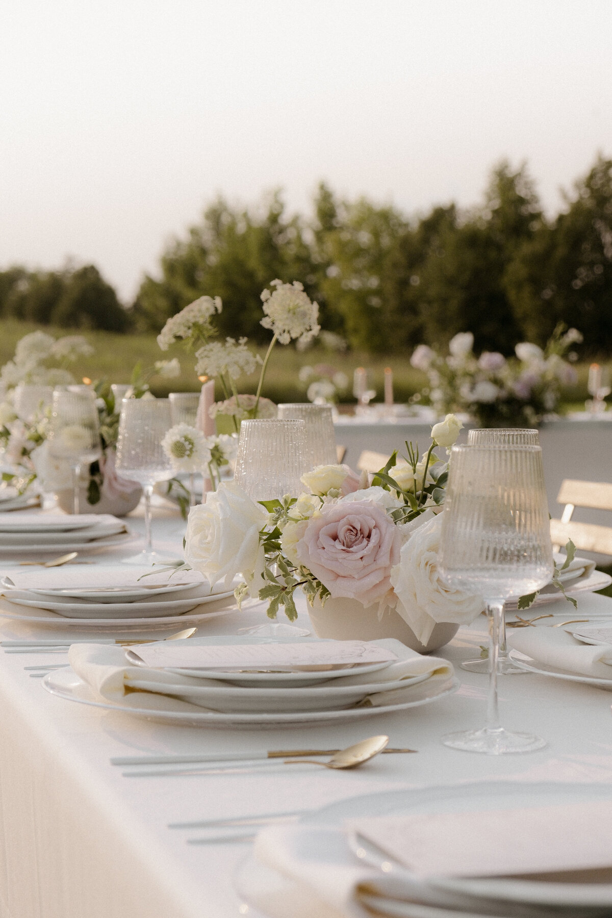 romantic-timeless-table