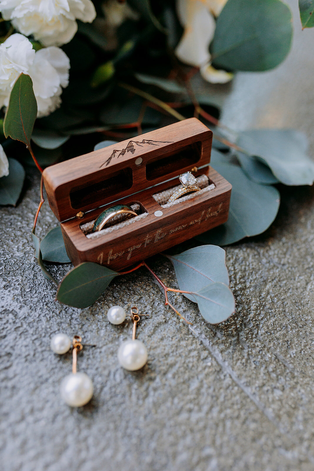 reTheBurrowWeddingPhotography-891