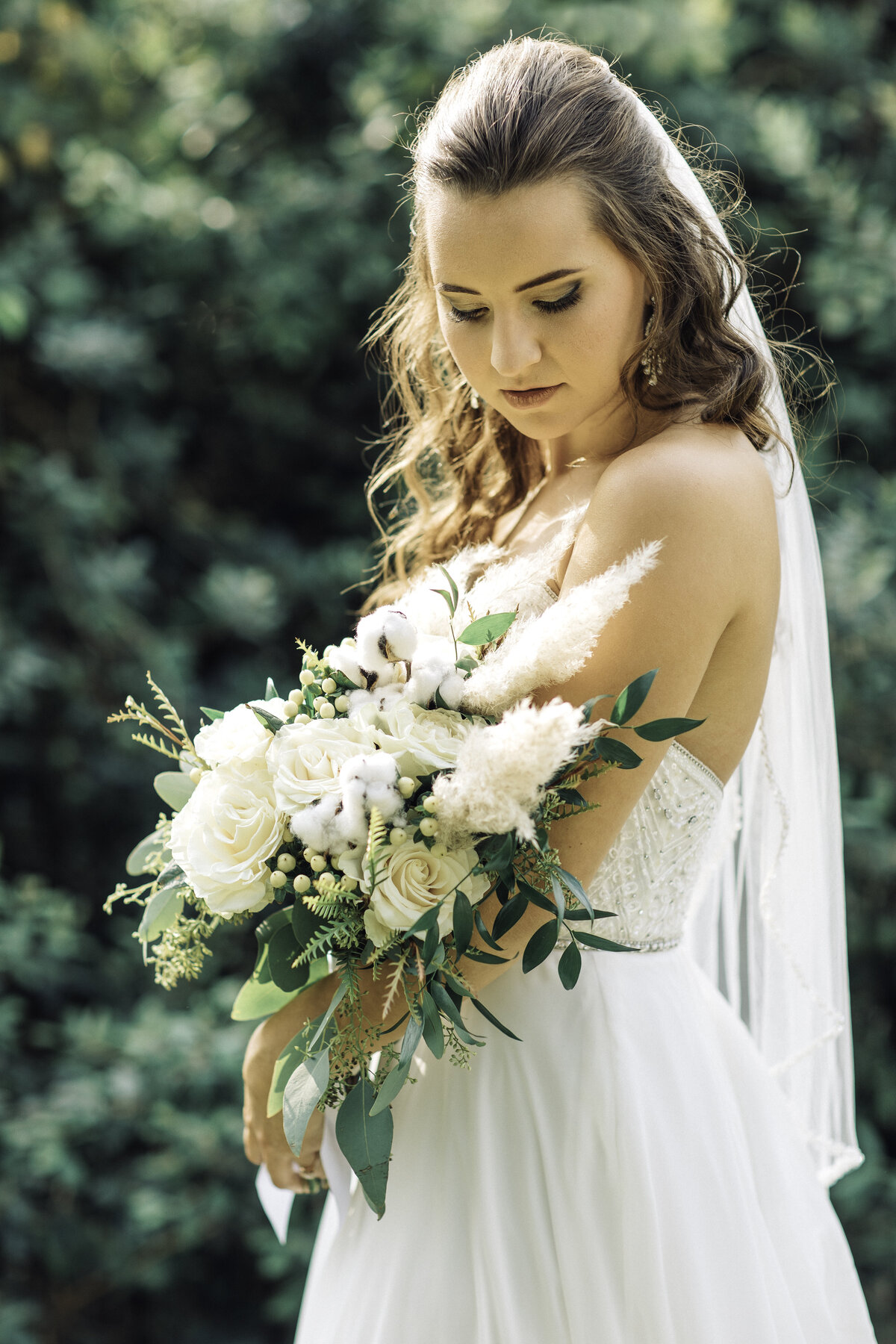 Wedding Photograph Of Bride Holding a Bouquet of Flowers Los Angeles