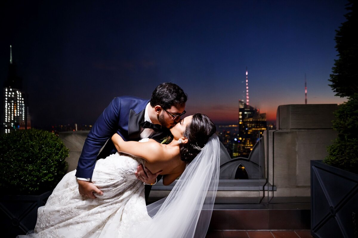 emma-cleary-new-york-nyc-wedding-photographer-videographer-venue-the-rainbow-room-4