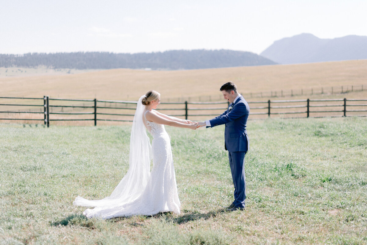 spruce-mountain-ranch-gabriela-mata-vail-wedding-photographer-33