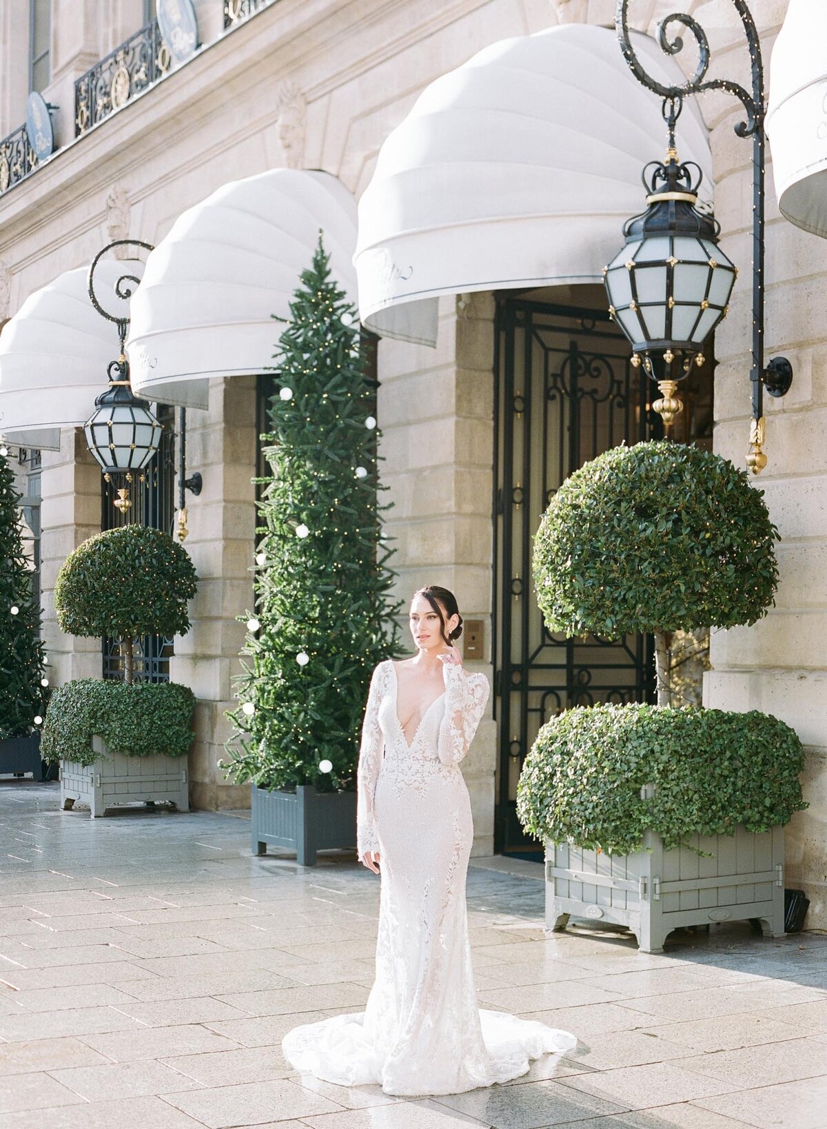 Ritz-Paris-Wedding-Photographer-France-Film-Photographer-Luxury-Photos-Molly-Carr-Photography-71