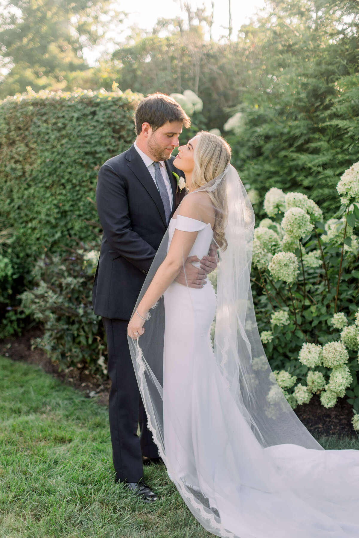 Westhampton_Backyard_Wedding_042