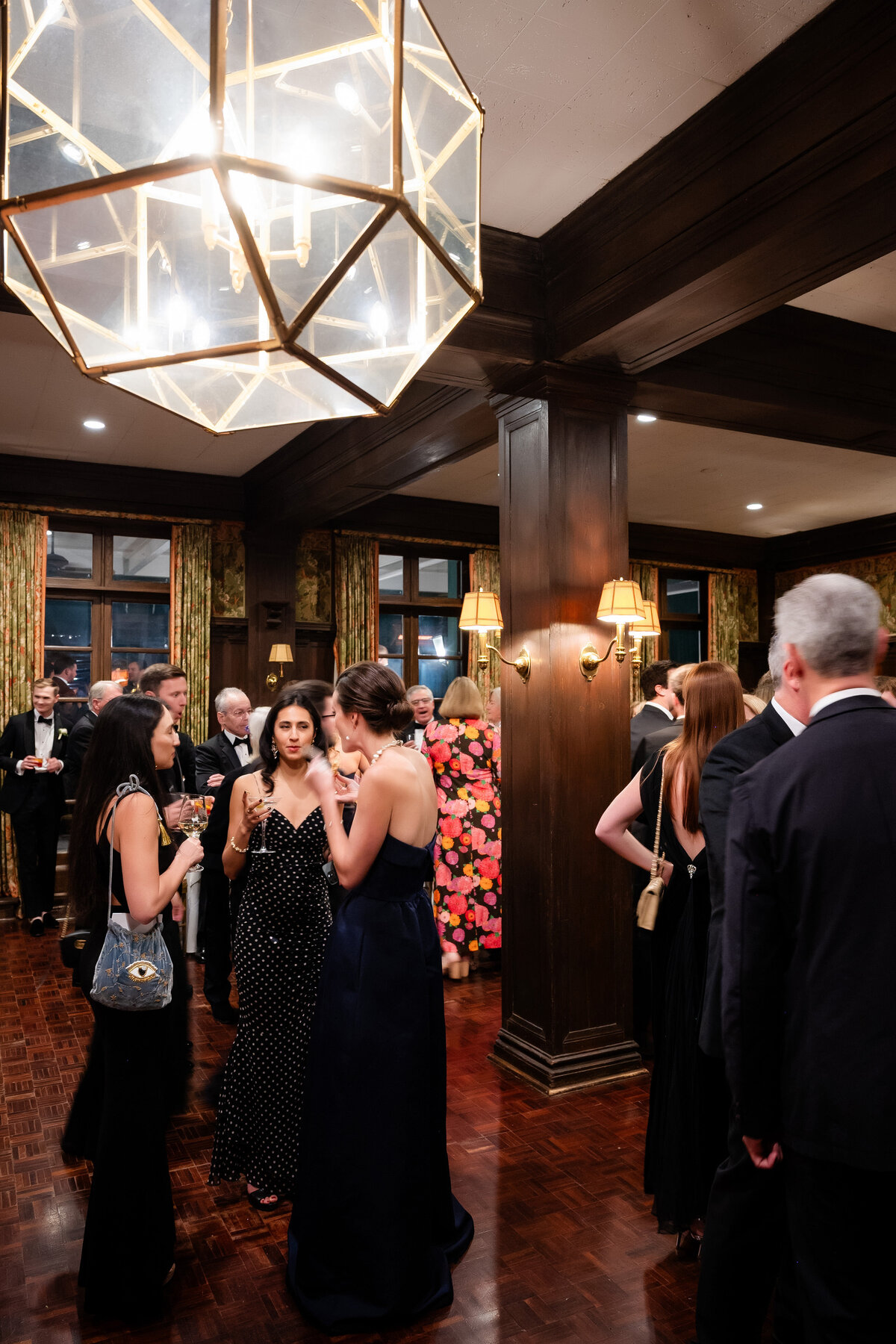 cocktail hour at the pittsburgh golf club