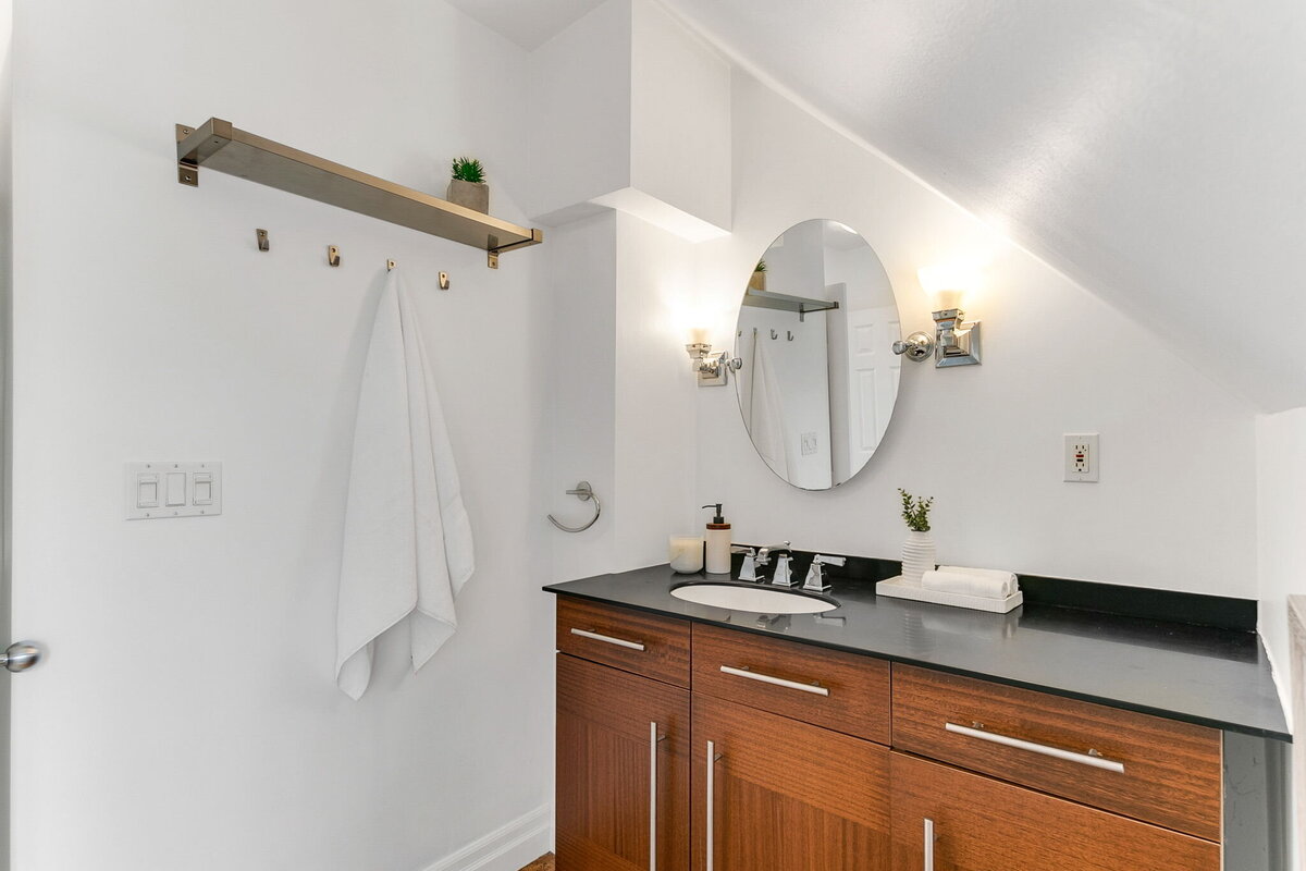 33-web-or-mls-27_001_Master Ensuite