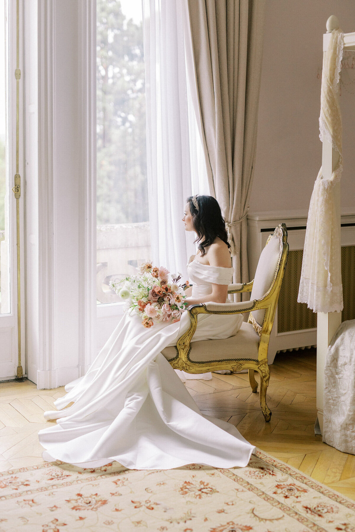 Maïlys Fortune Photography Husband Wife Wedding Weddings Photography France Switzerland Italy Timeless Dreamy Imagery Bilingual French English Destination Weddings Destination Wedding Provence French Riviera Paris Lake Como Tuscany55