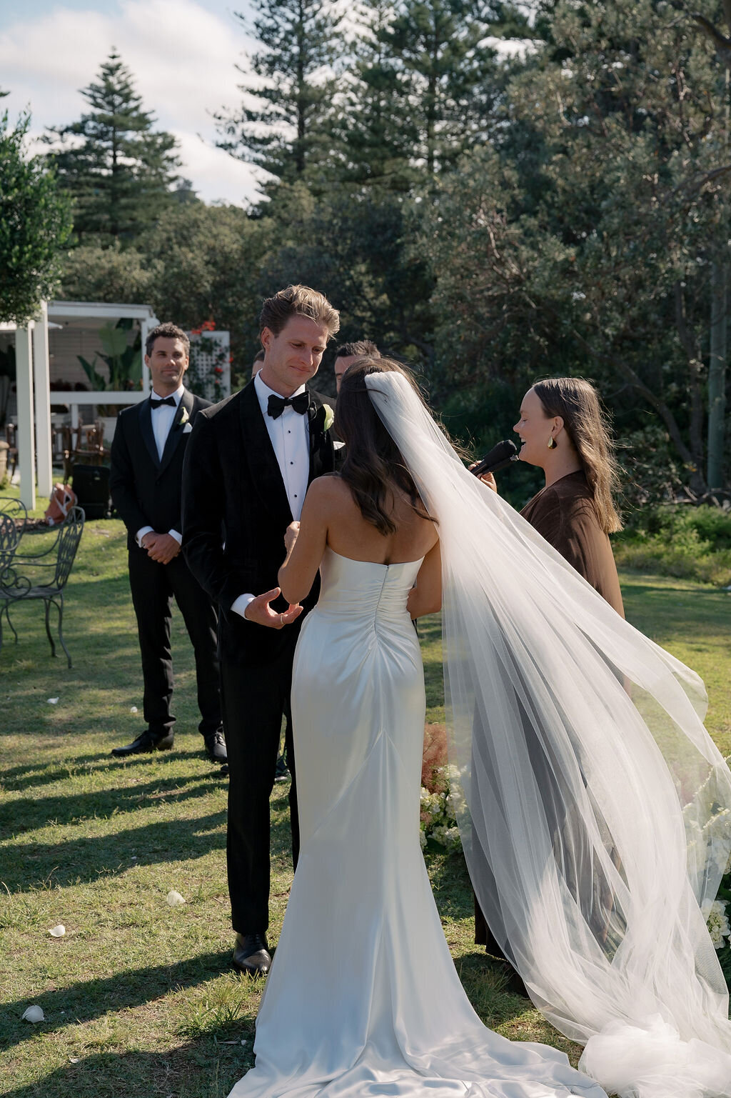 Ceremony_PennyMatt_Australia_Wedding_CaitlinJoyce_Photo-260
